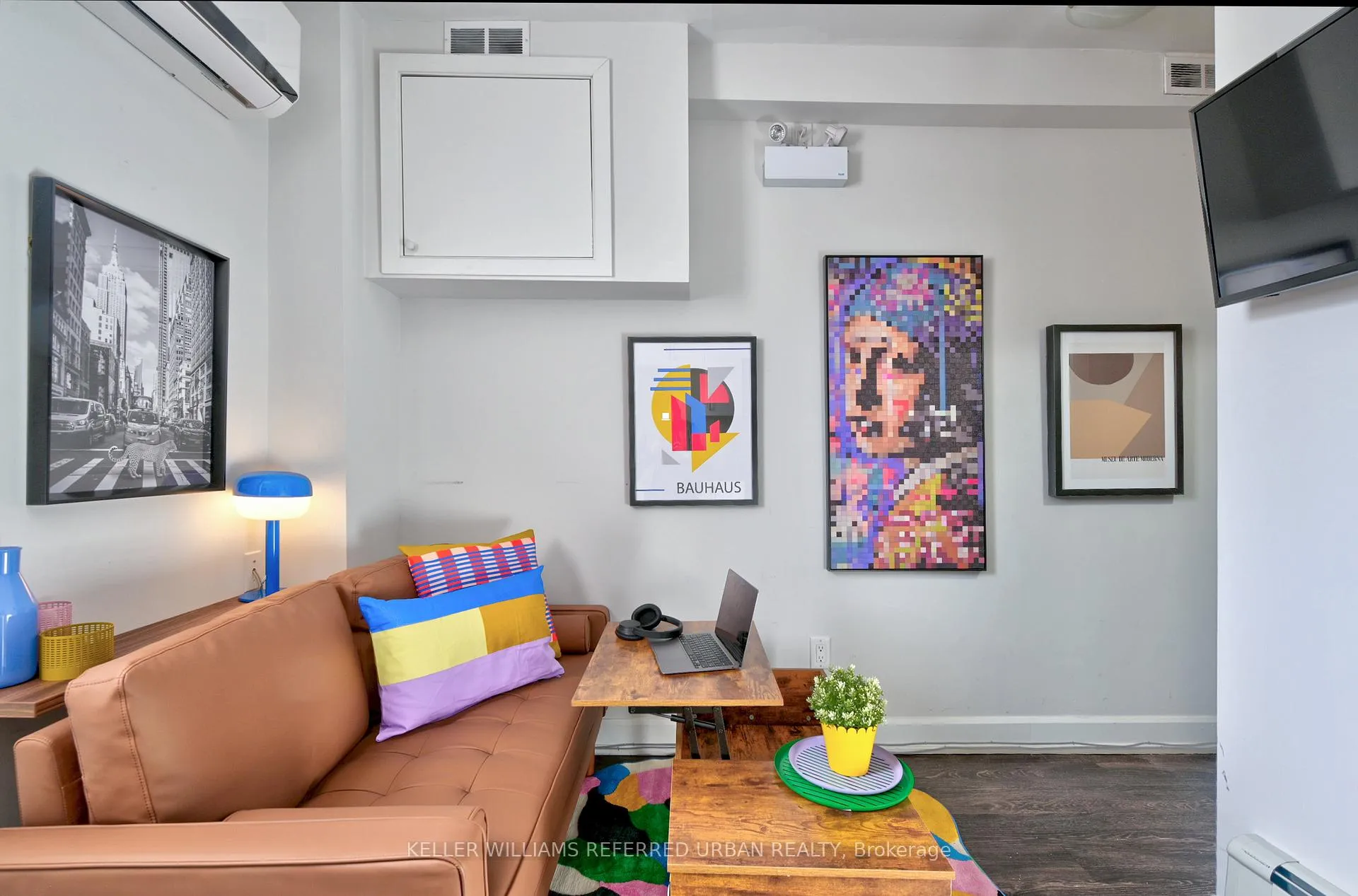 Photo 5 of Unit 2, 972 Bathurst Street, Toronto, The Annex — HOMEH