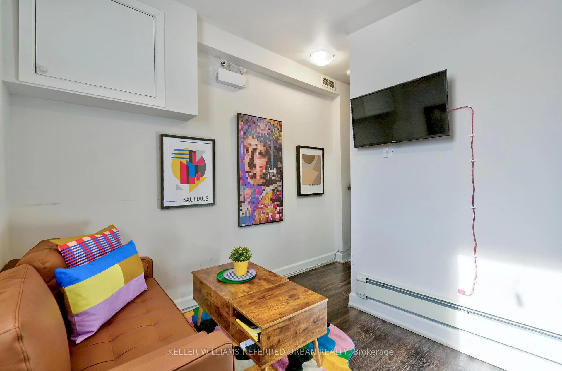 Photo 6 of Unit 2, 972 Bathurst Street, Toronto, The Annex — HOMEH