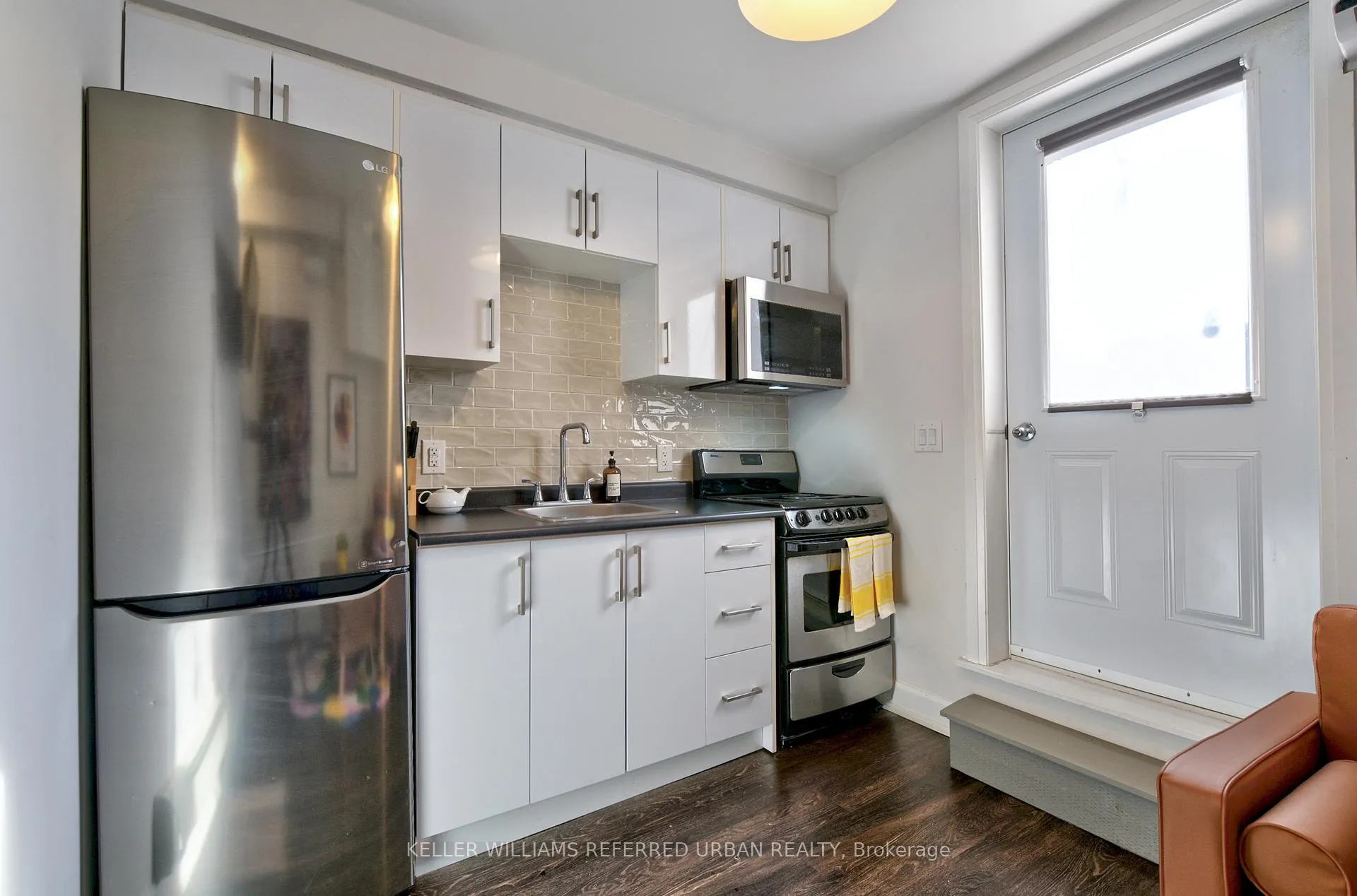 Photo 7 of Unit 2, 972 Bathurst Street, Toronto, The Annex — HOMEH