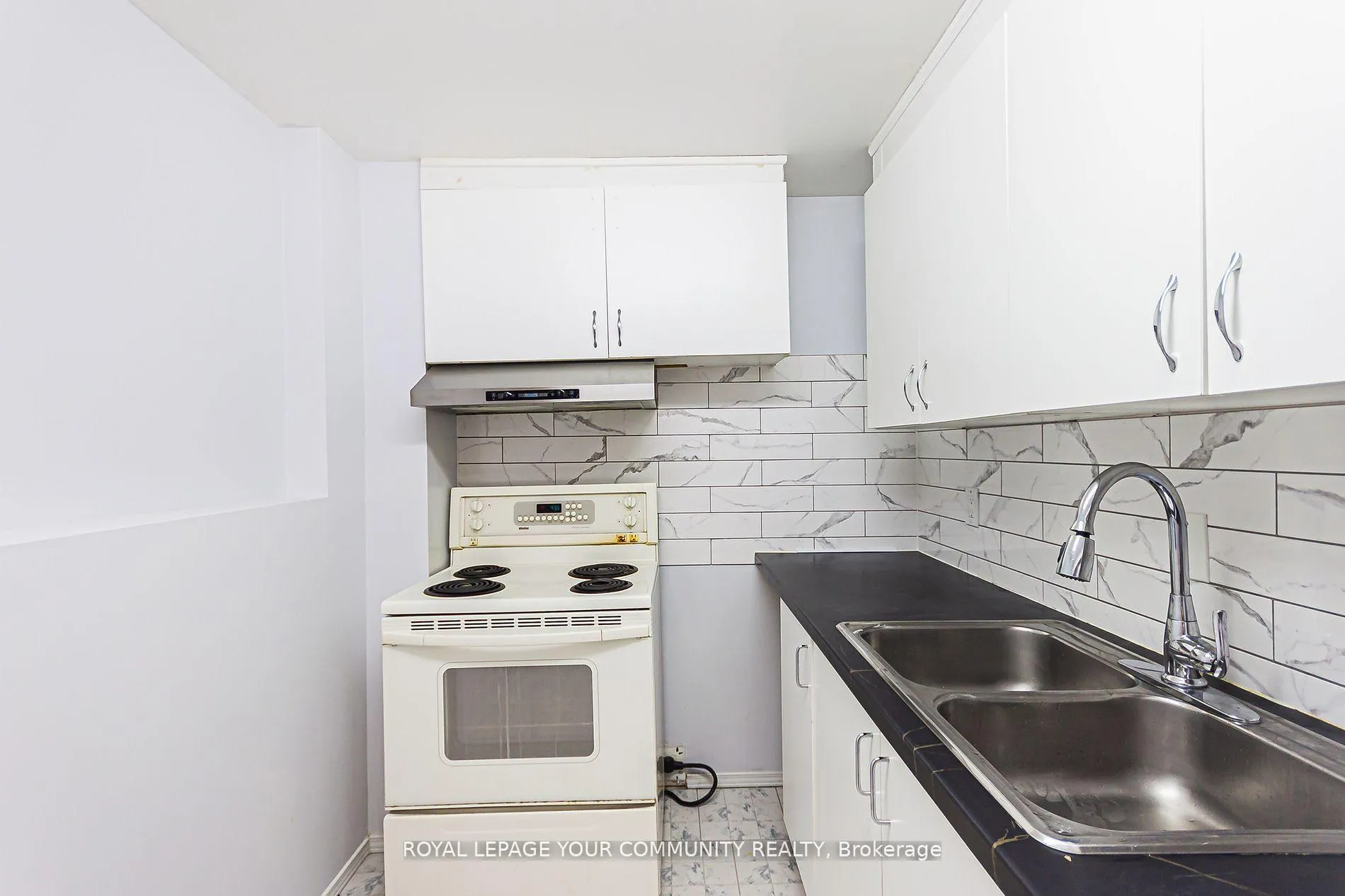 Photo 12 of Unit Bsmt, 19 Boyes Court, Ajax, Northwest Ajax — HOMEH