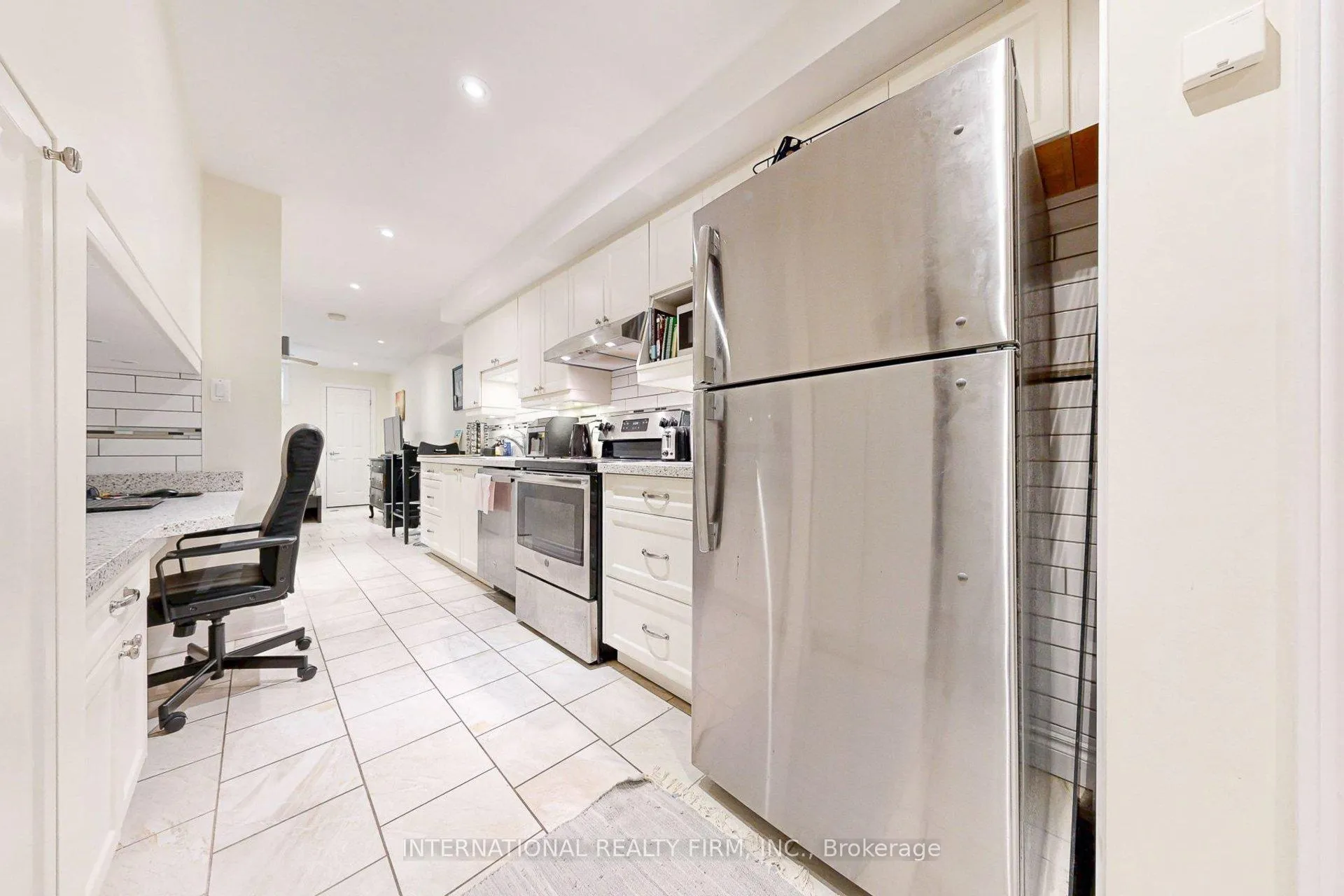 Photo 3 of Unit Lower, 48 Ferrier Avenue, Toronto, Playter Estates-Danforth — HOMEH