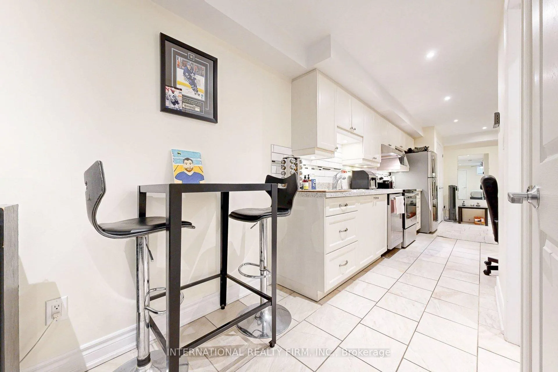 Photo 6 of Unit Lower, 48 Ferrier Avenue, Toronto, Playter Estates-Danforth — HOMEH