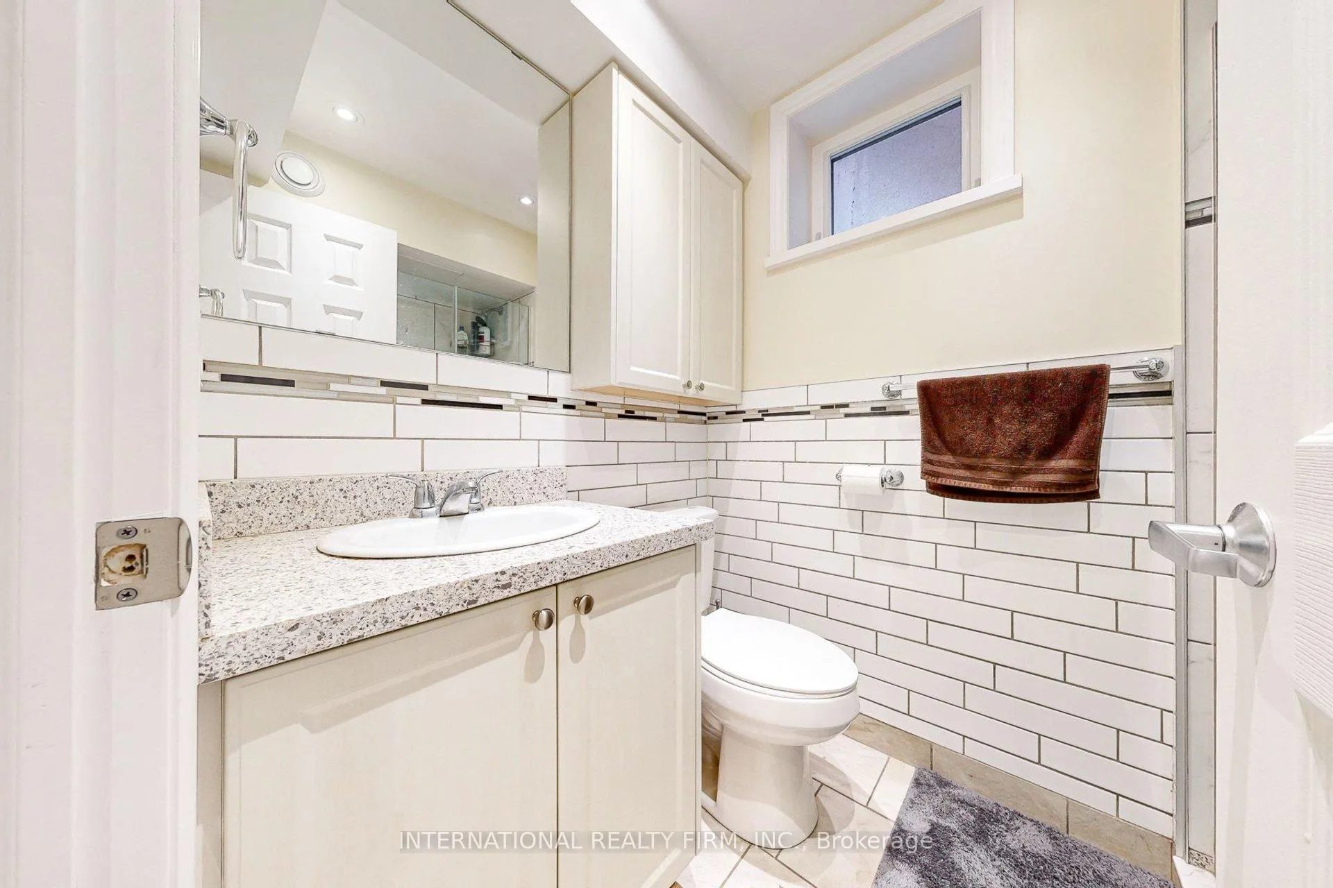 Photo 7 of Unit Lower, 48 Ferrier Avenue, Toronto, Playter Estates-Danforth — HOMEH
