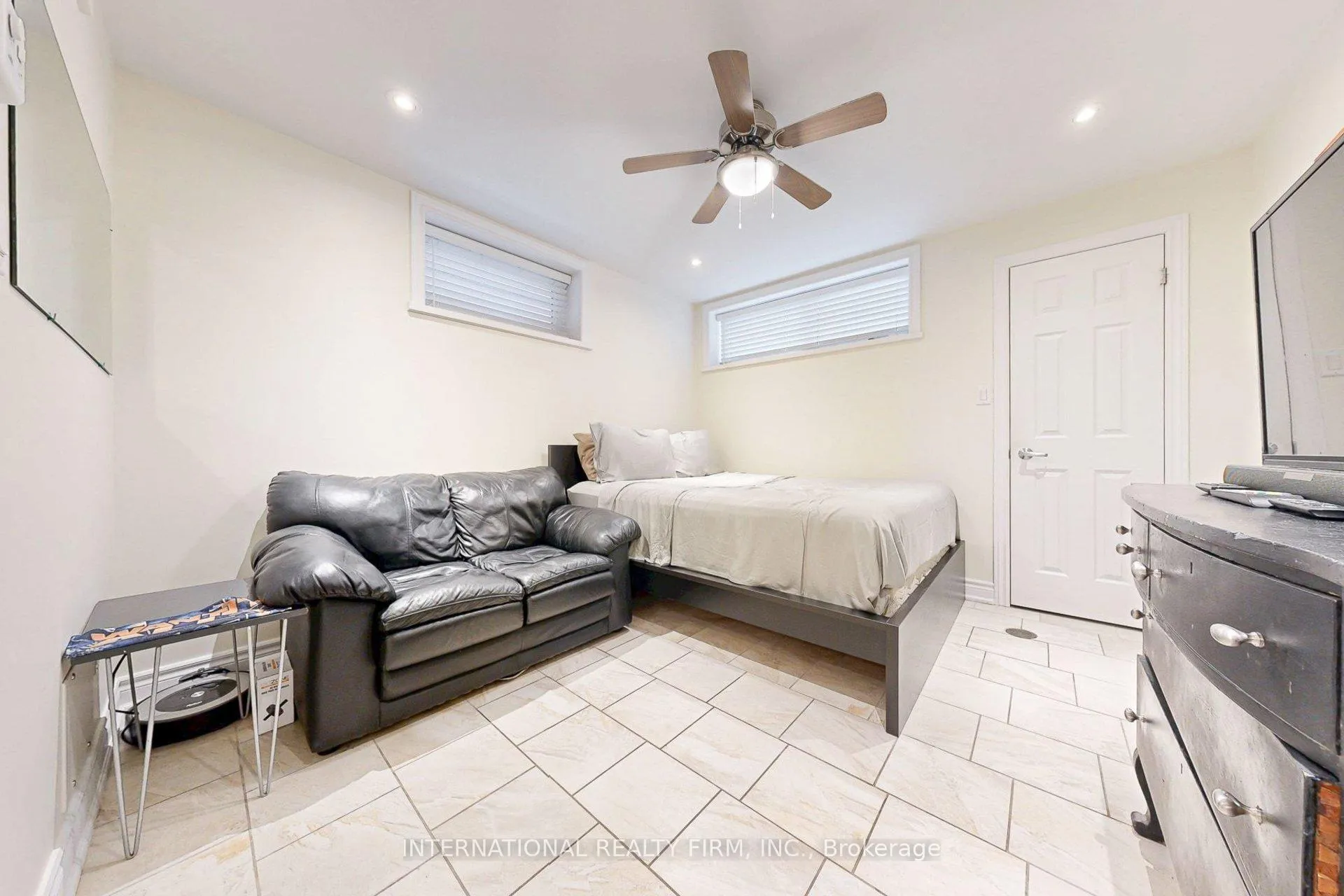 Photo 8 of Unit Lower, 48 Ferrier Avenue, Toronto, Playter Estates-Danforth — HOMEH