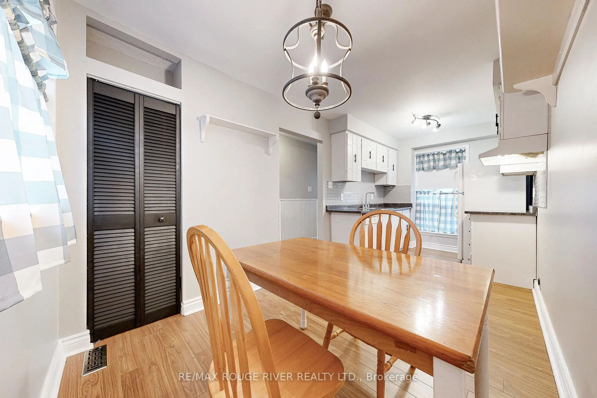 Photo 3 of 42 Lucas Lane, Ajax, South West — HOMEH