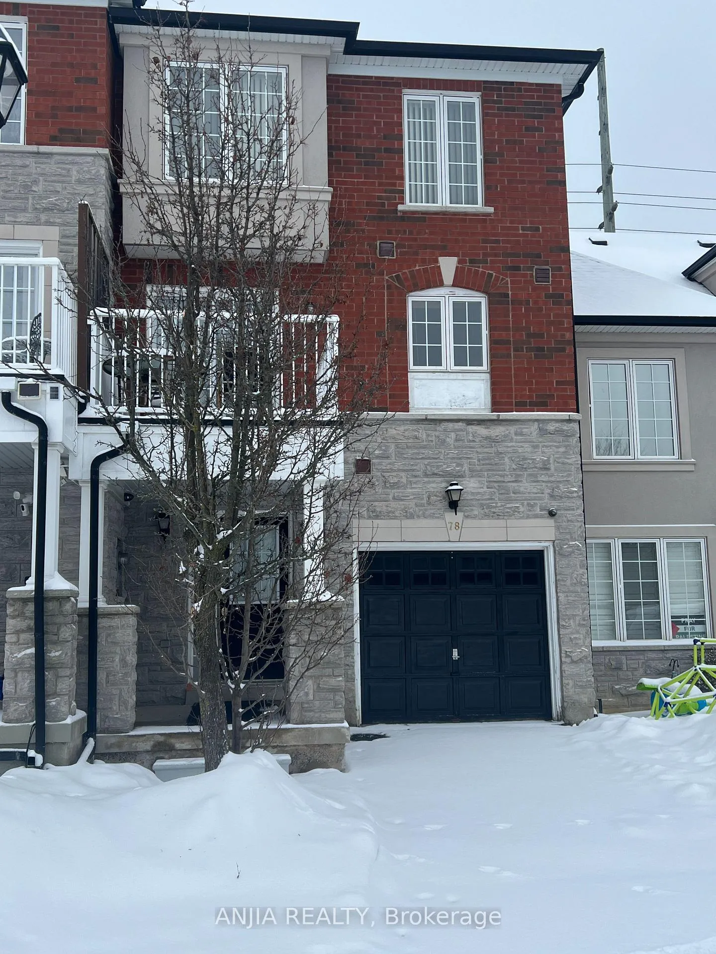 Photo 1 of 78 Thoroughbred Way, Markham, Berczy — HOMEH