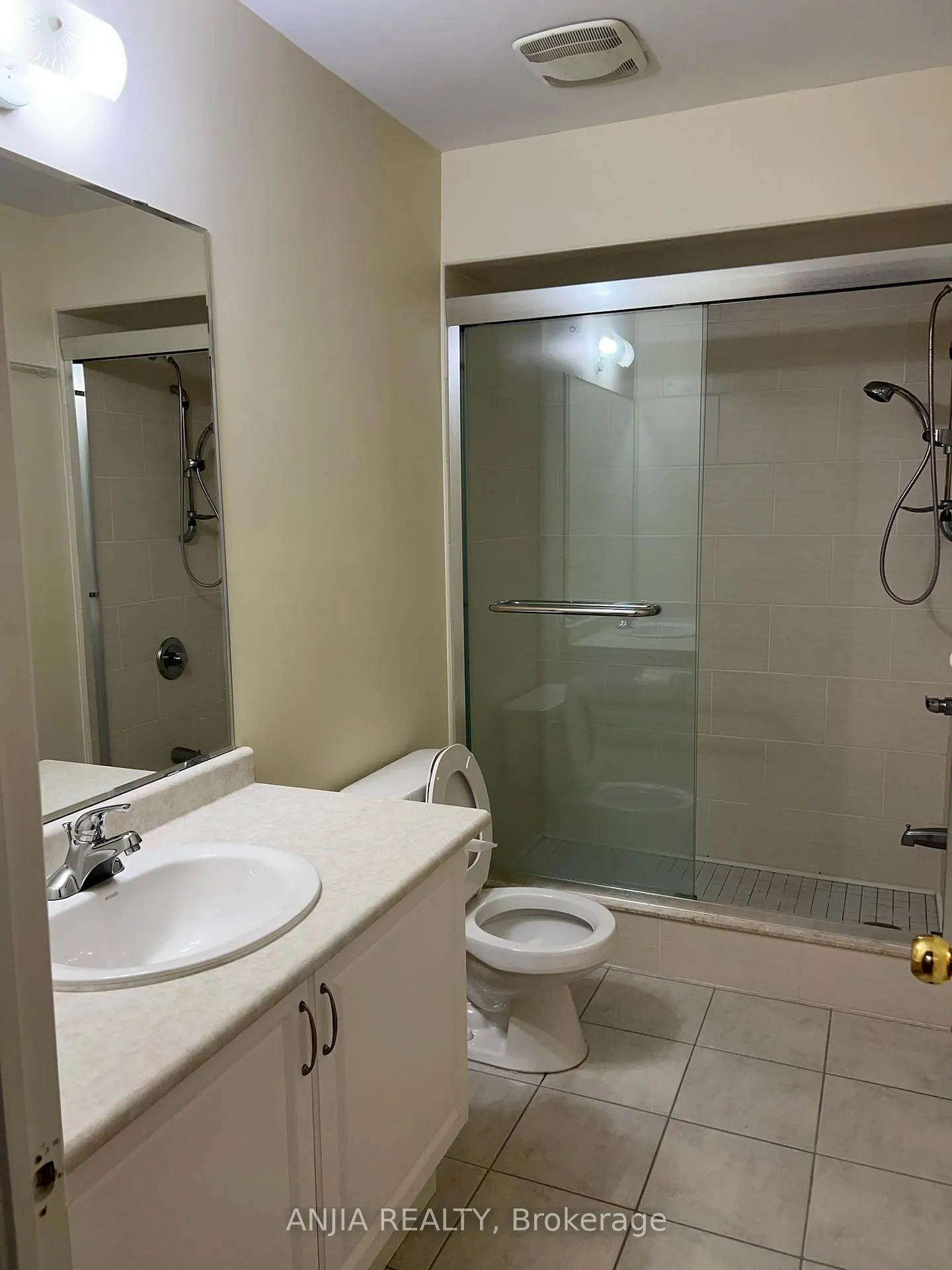 Photo 9 of 78 Thoroughbred Way, Markham, Berczy — HOMEH
