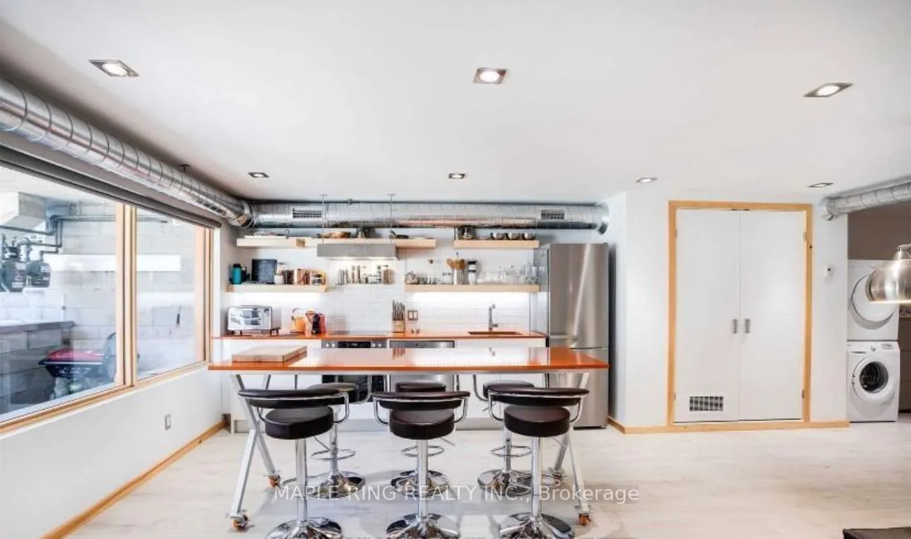 Photo 5 of Unit Lower, 14 Wyndham Street, Toronto, Little Portugal — HOMEH