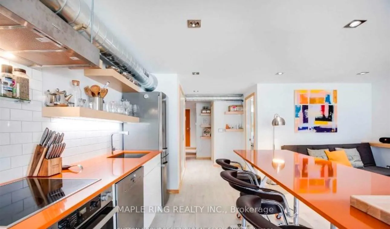 Photo 7 of Unit Lower, 14 Wyndham Street, Toronto, Little Portugal — HOMEH