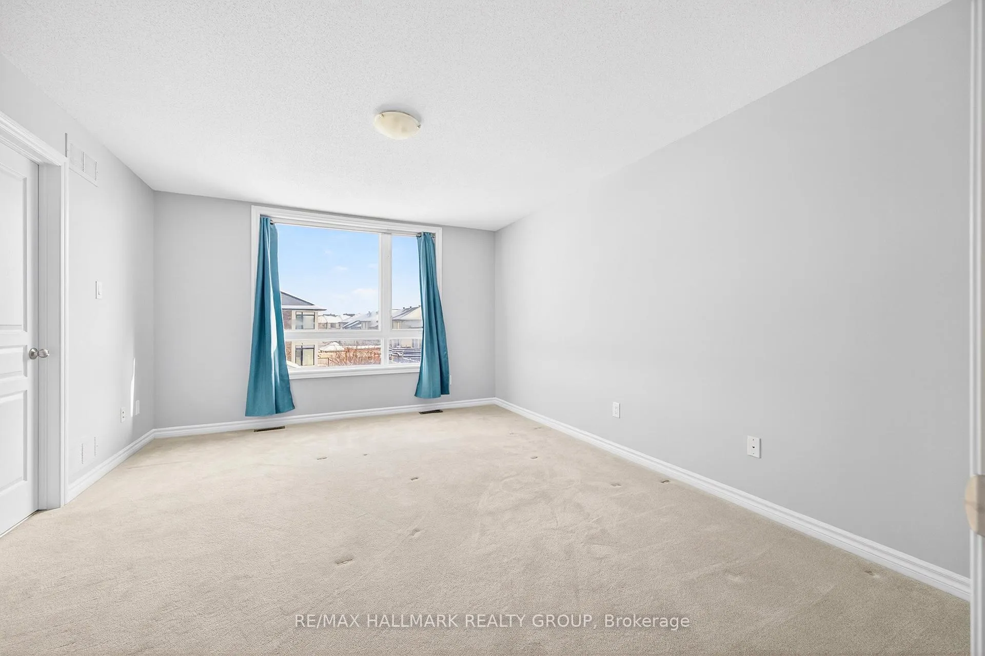 Photo 15 of 190 Mattingly Way, Ottawa, Riverside South/Gloucester Glen — HOMEH