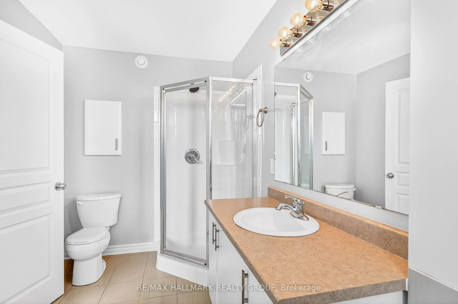 Photo 19 of 190 Mattingly Way, Ottawa, Riverside South/Gloucester Glen — HOMEH