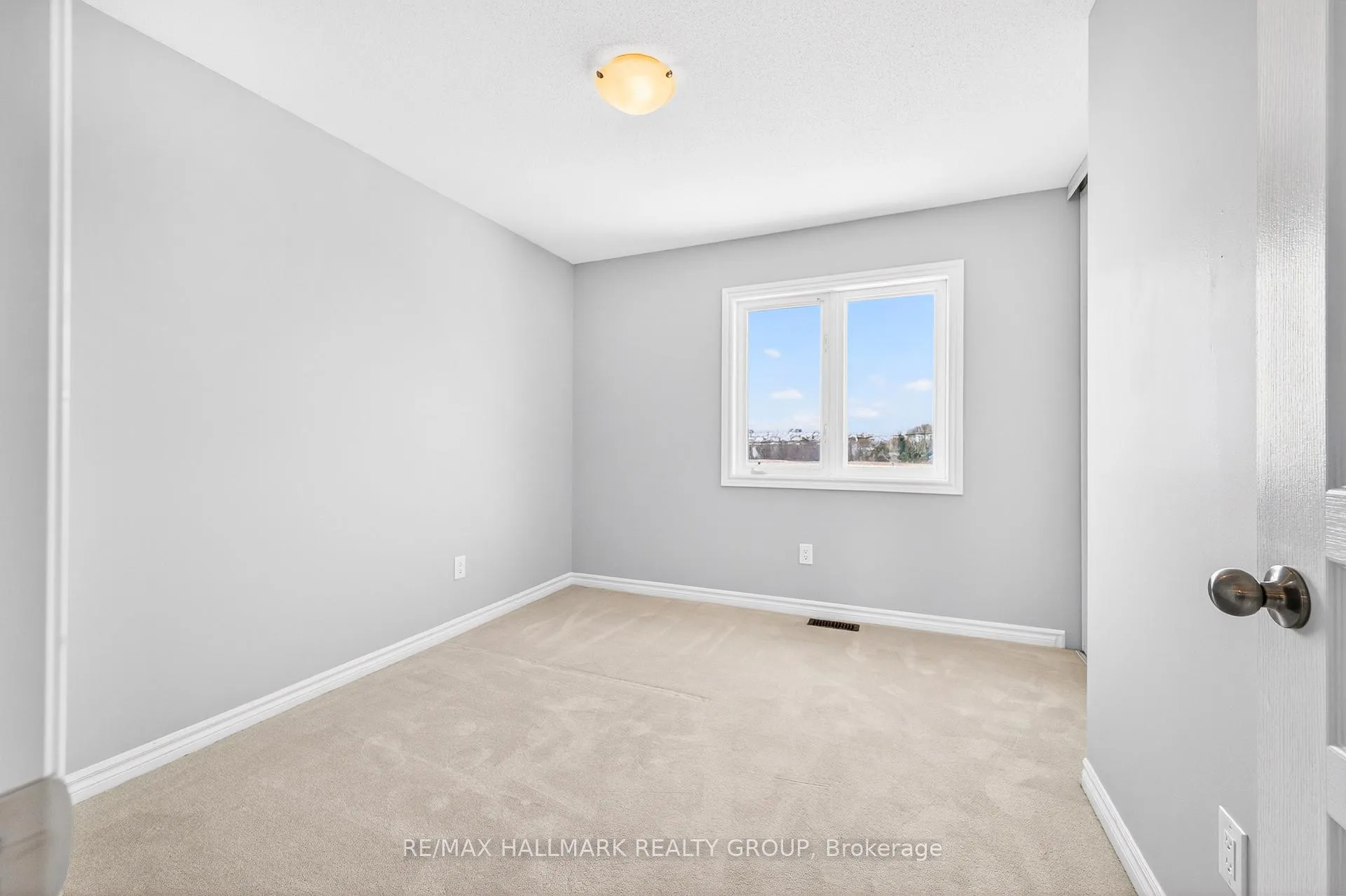 Photo 25 of 190 Mattingly Way, Ottawa, Riverside South/Gloucester Glen — HOMEH