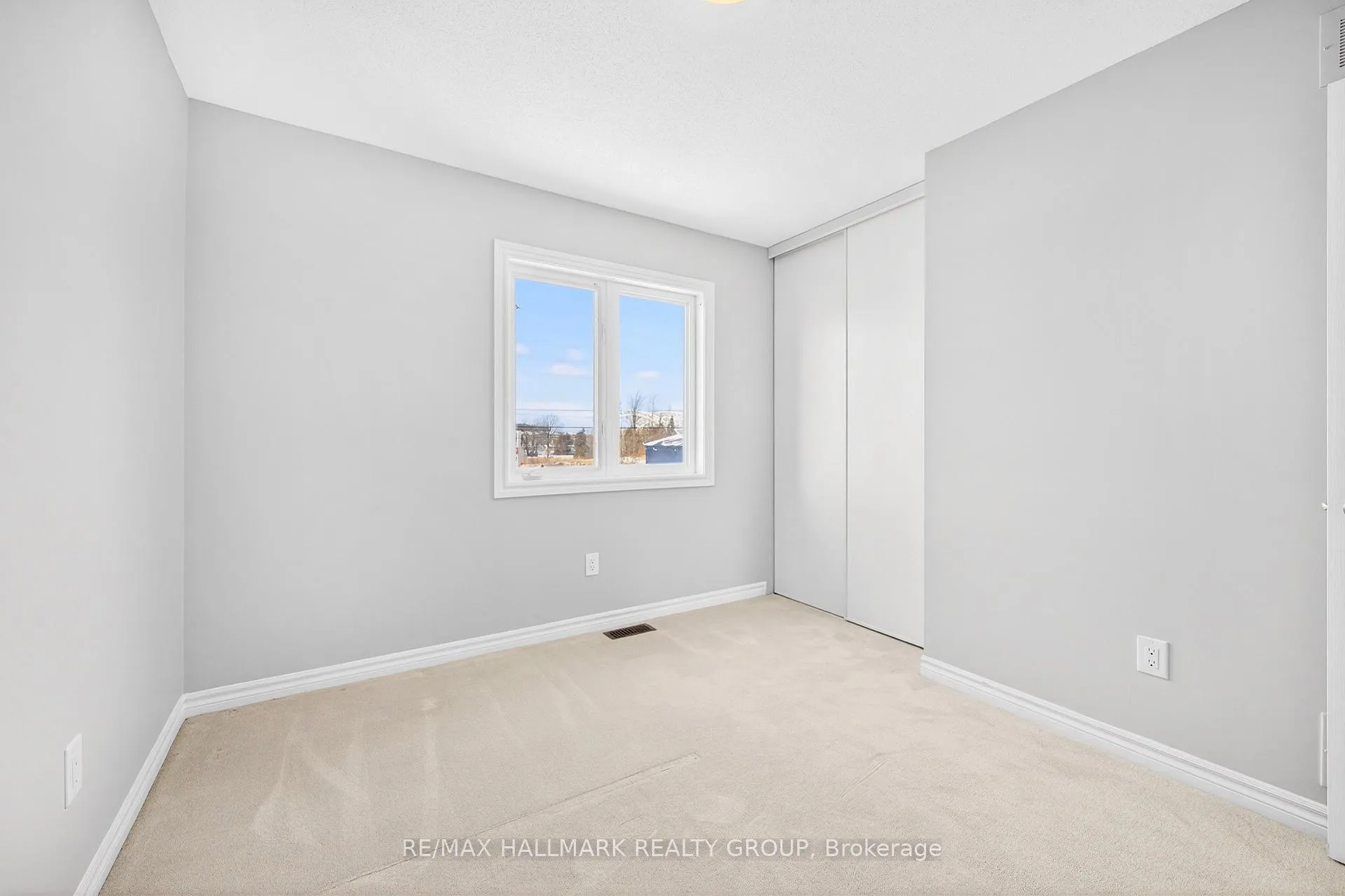 Photo 26 of 190 Mattingly Way, Ottawa, Riverside South/Gloucester Glen — HOMEH