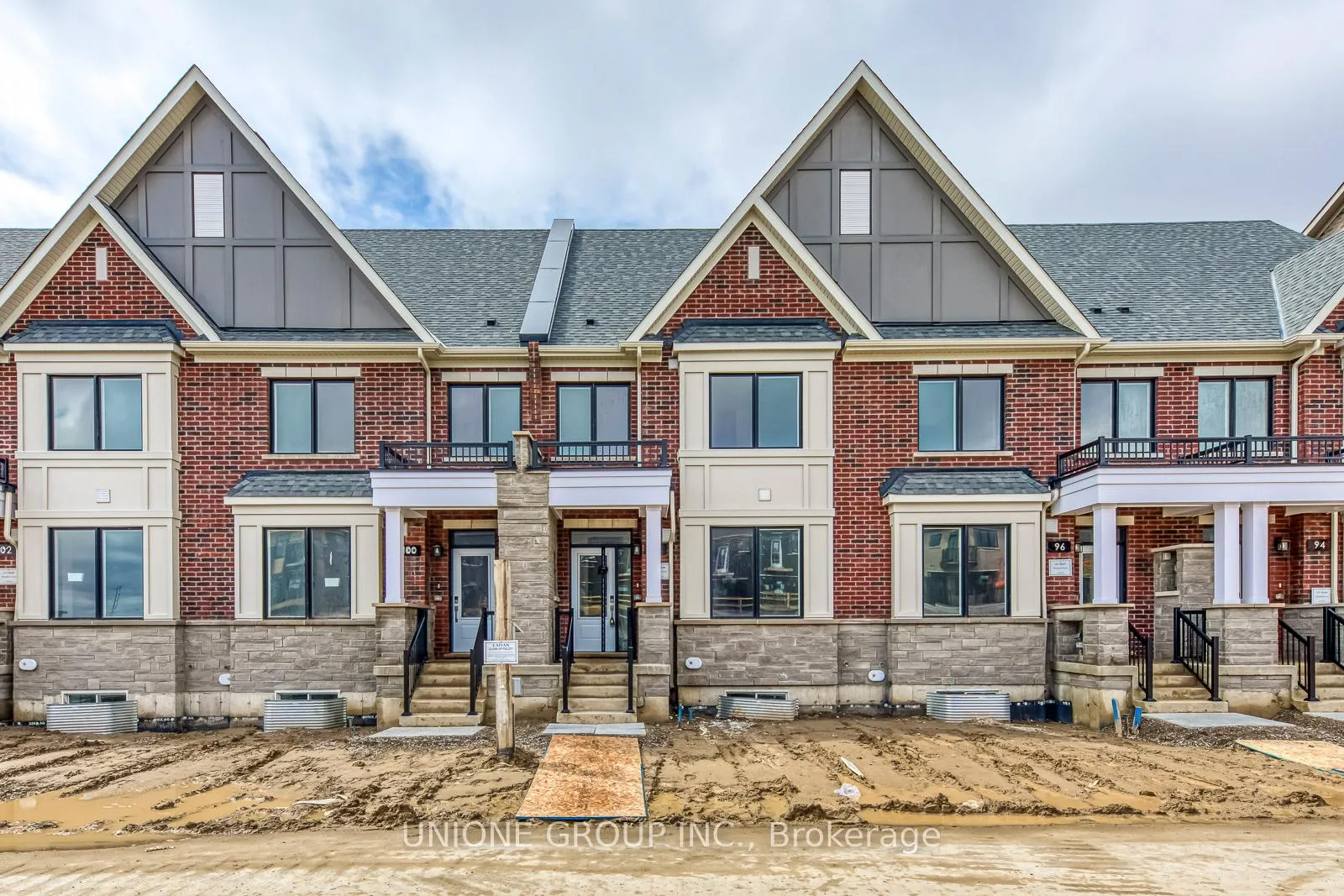Front of 98 Coolhurst Avenue