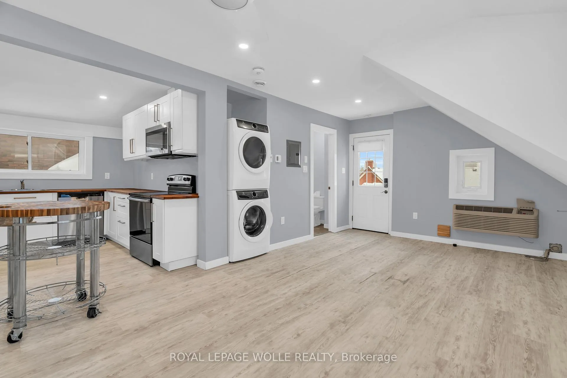Photo 2 of Unit Upper, 12 Park Street, Kitchener — HOMEH