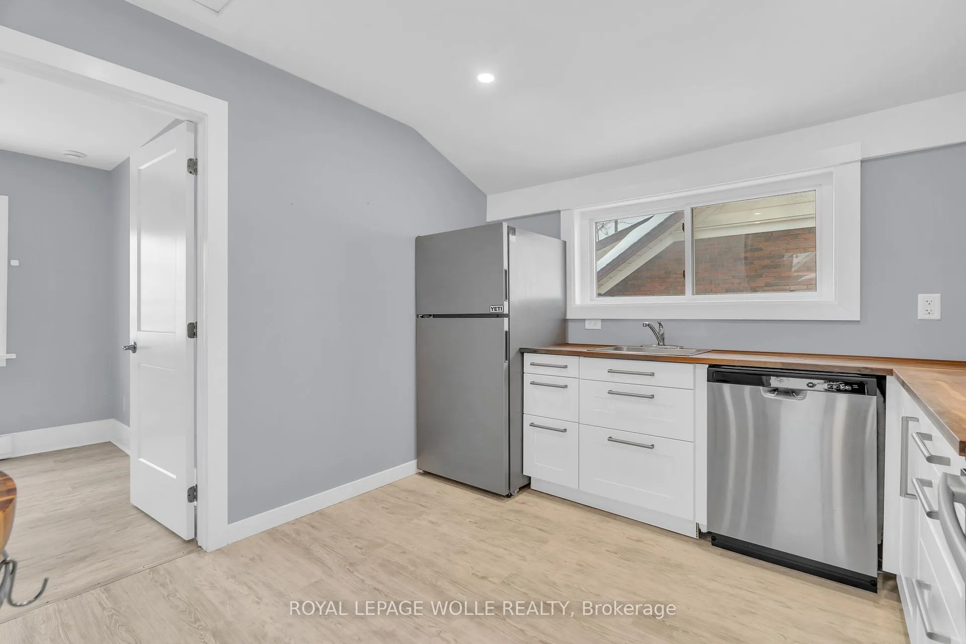 Photo 8 of Unit Upper, 12 Park Street, Kitchener — HOMEH