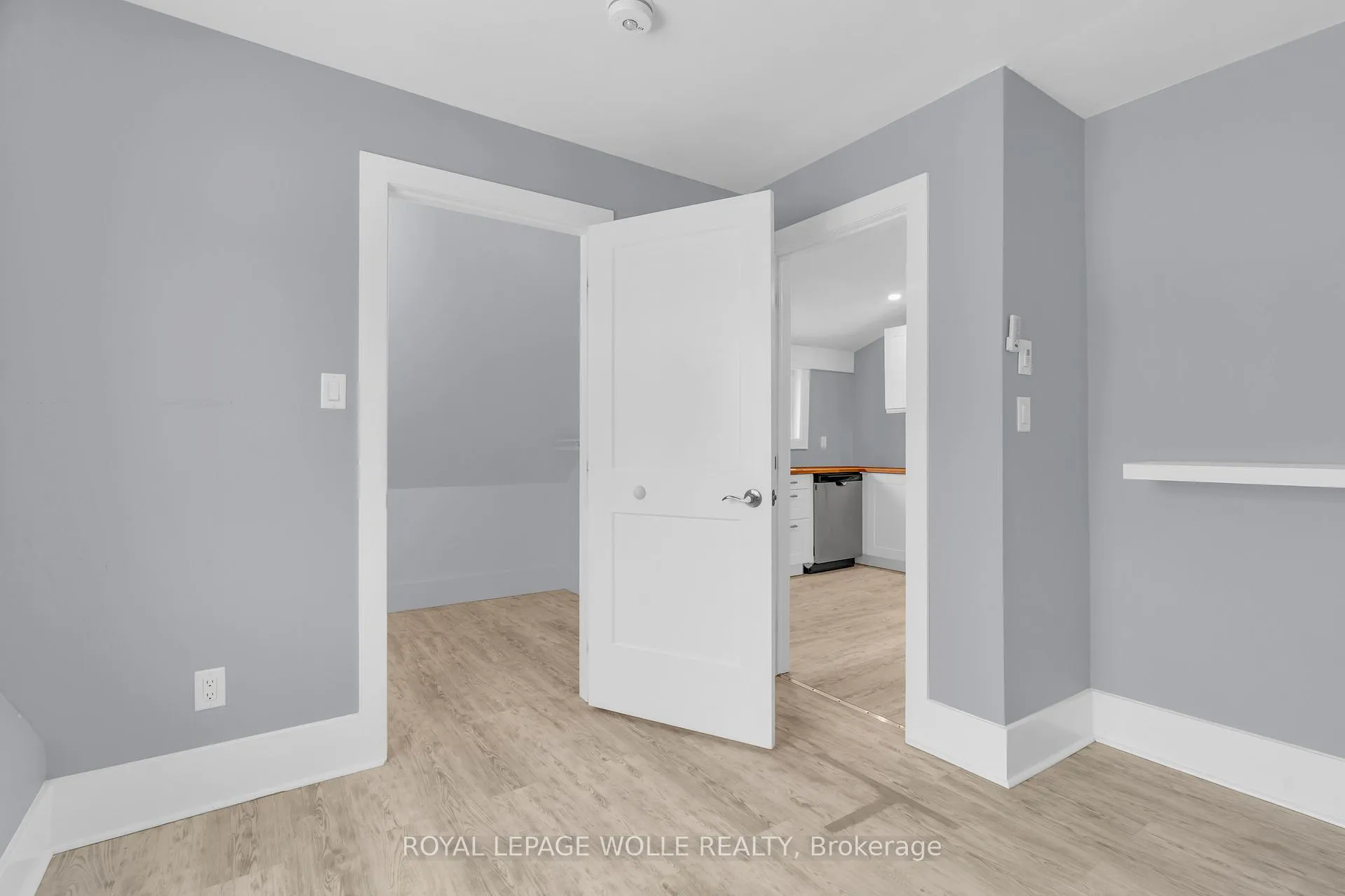 Photo 13 of Unit Upper, 12 Park Street, Kitchener — HOMEH