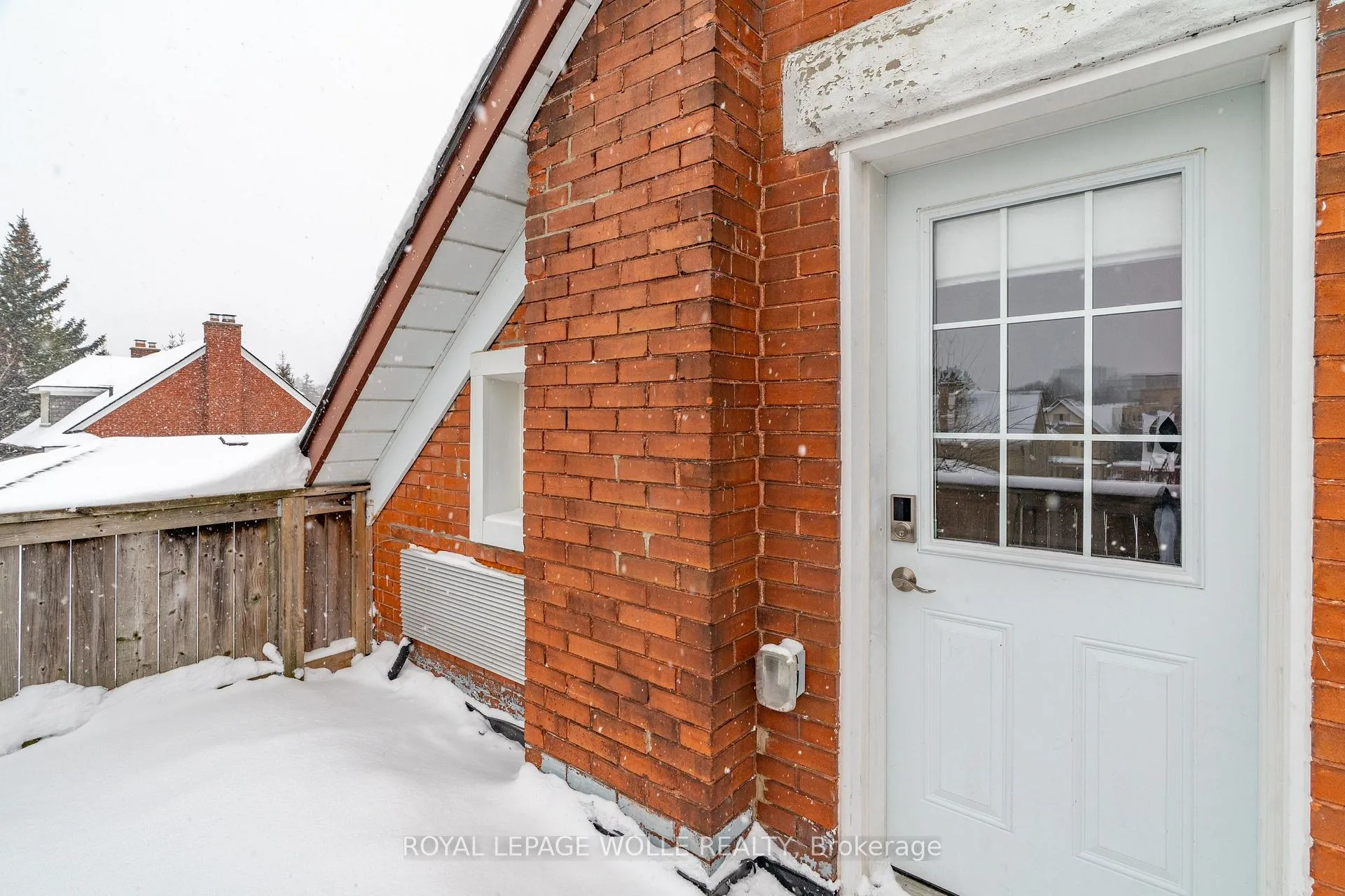 Photo 20 of Unit Upper, 12 Park Street, Kitchener — HOMEH