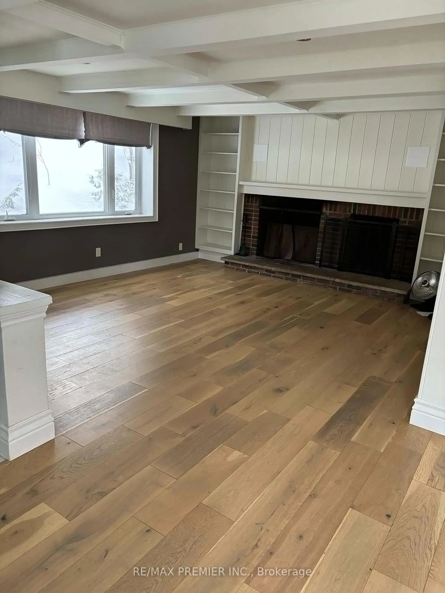 Photo 2 of 210 Stouffville Road, Richmond Hill, Rural Richmond Hill — HOMEH
