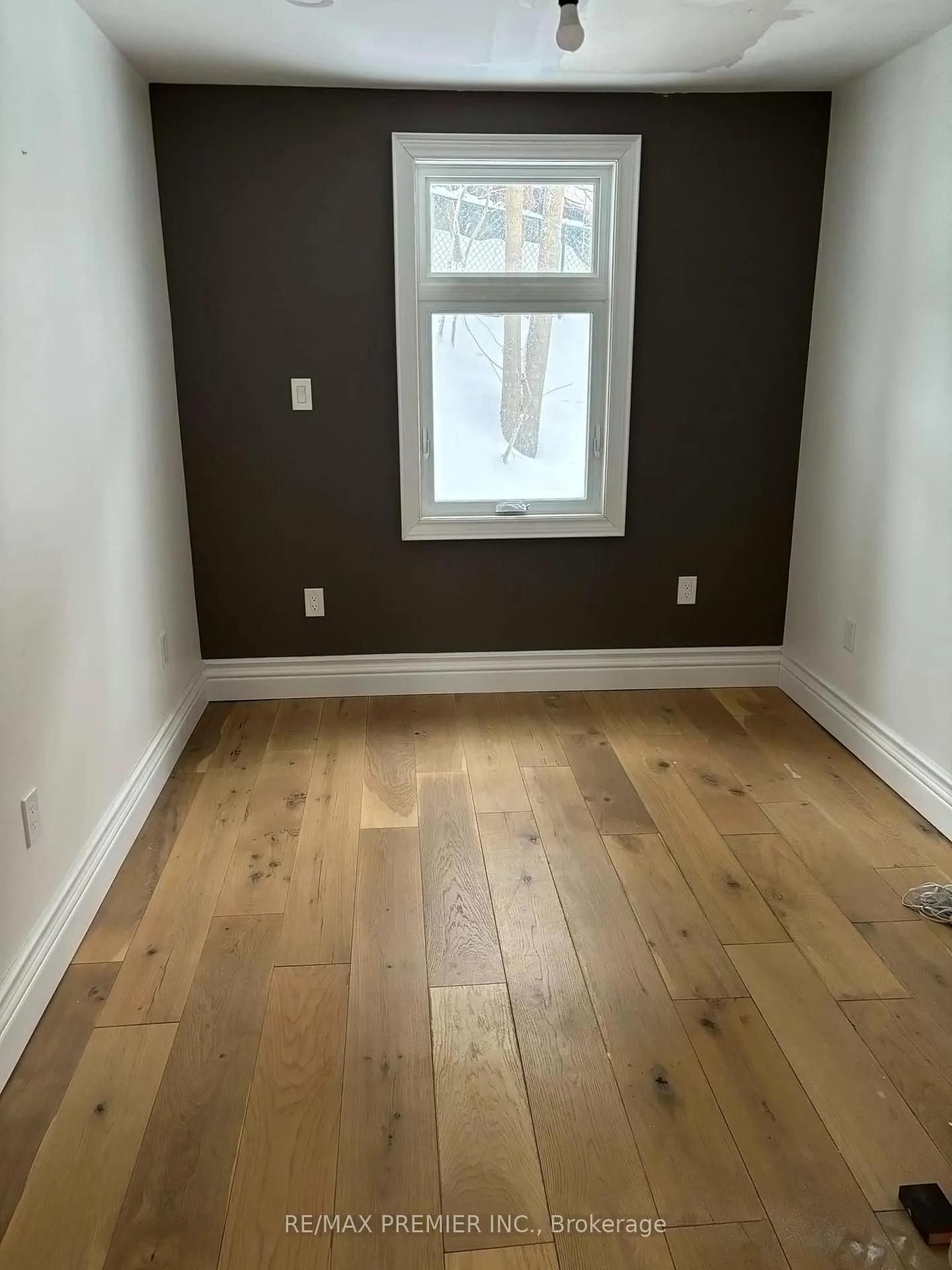 Photo 3 of 210 Stouffville Road, Richmond Hill, Rural Richmond Hill — HOMEH