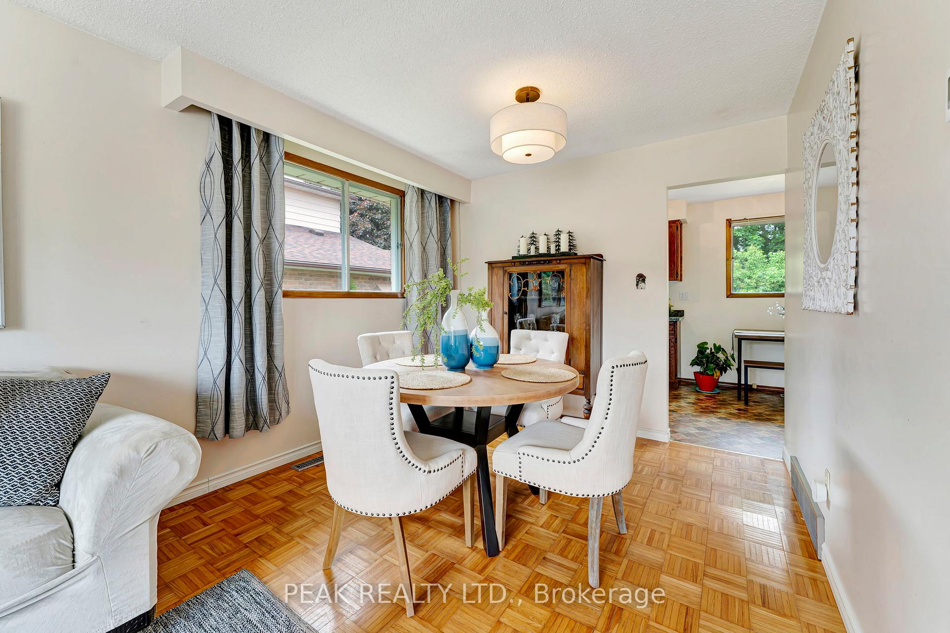 Photo 11 of 25 Trillium Way, Brant, Paris — HOMEH
