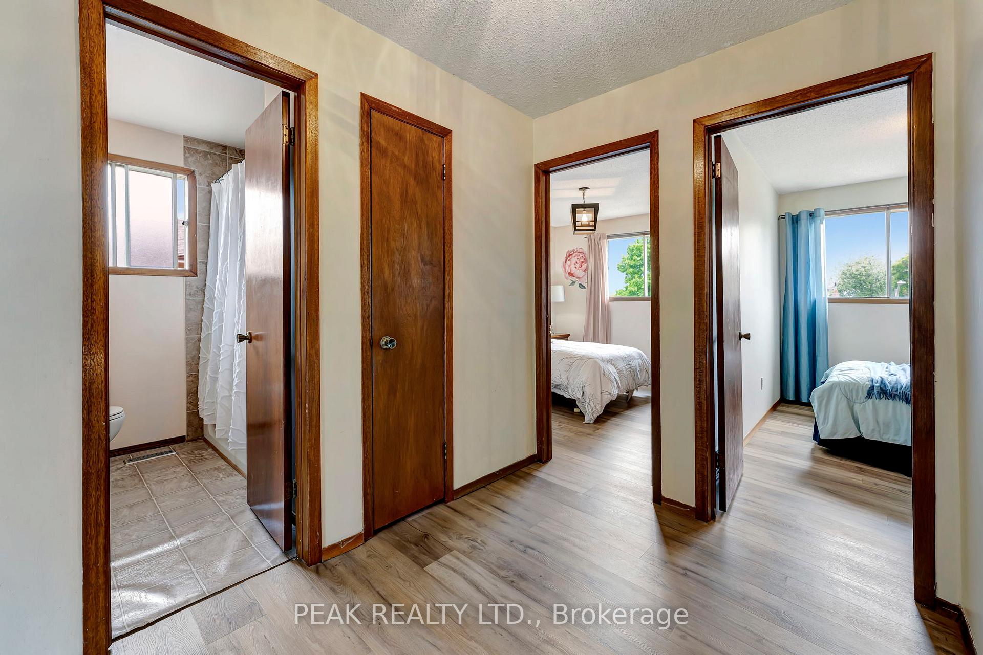 Photo 25 of 25 Trillium Way, Brant, Paris — HOMEH