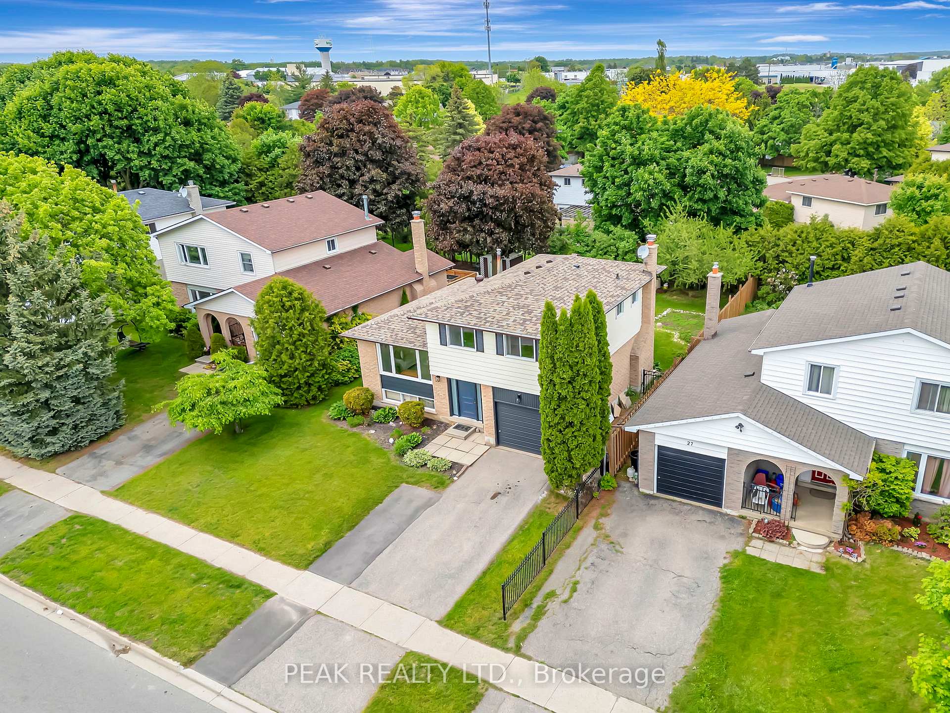 Photo 41 of 25 Trillium Way, Brant, Paris — HOMEH