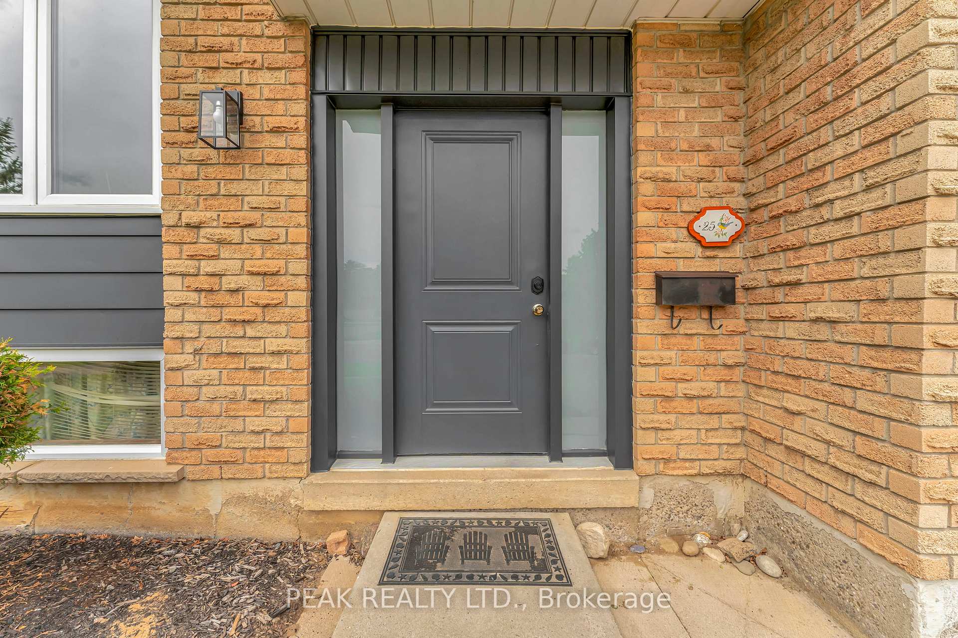 Photo 43 of 25 Trillium Way, Brant, Paris — HOMEH