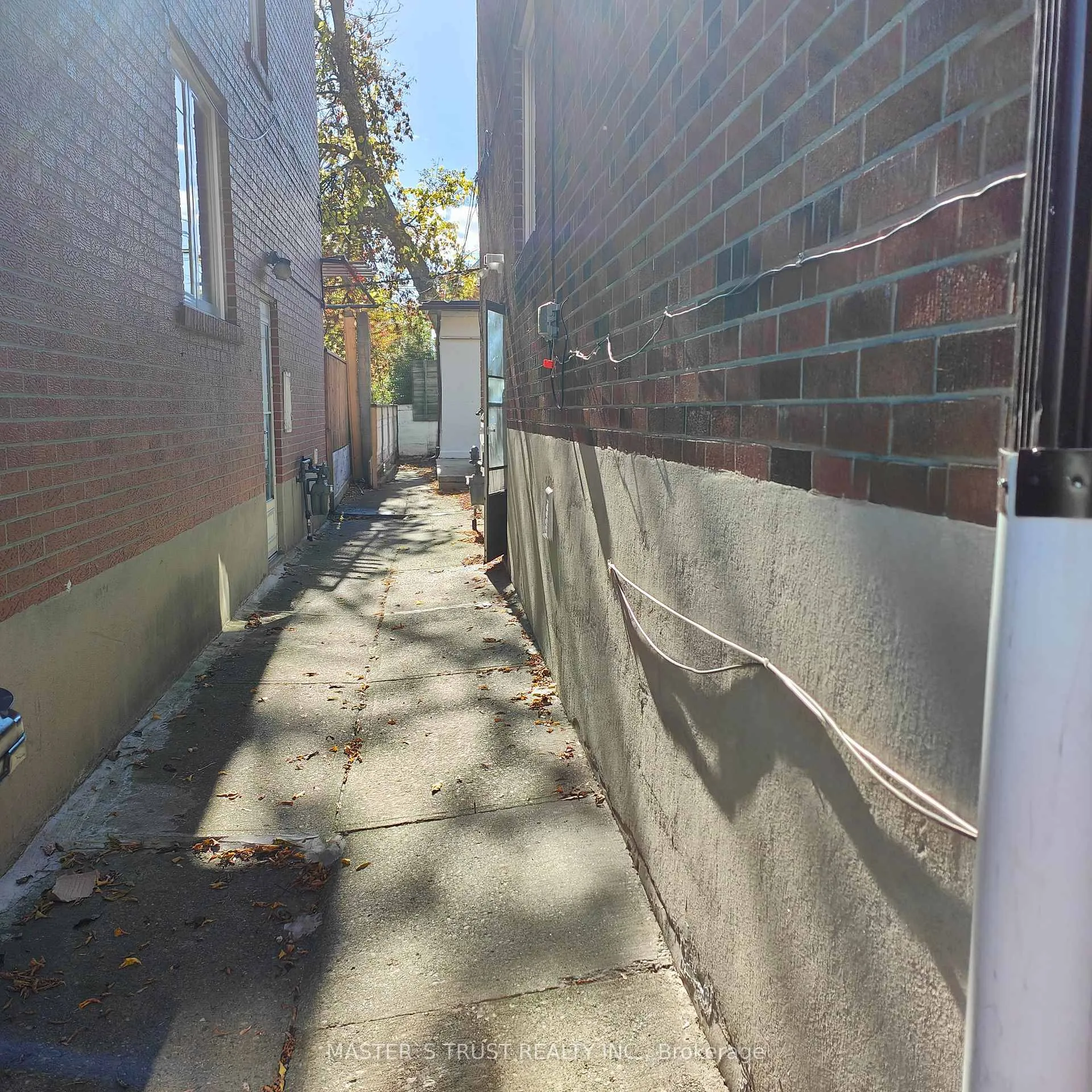 Photo 8 of 185 Simpson Avenue, Toronto, North Riverdale — HOMEH