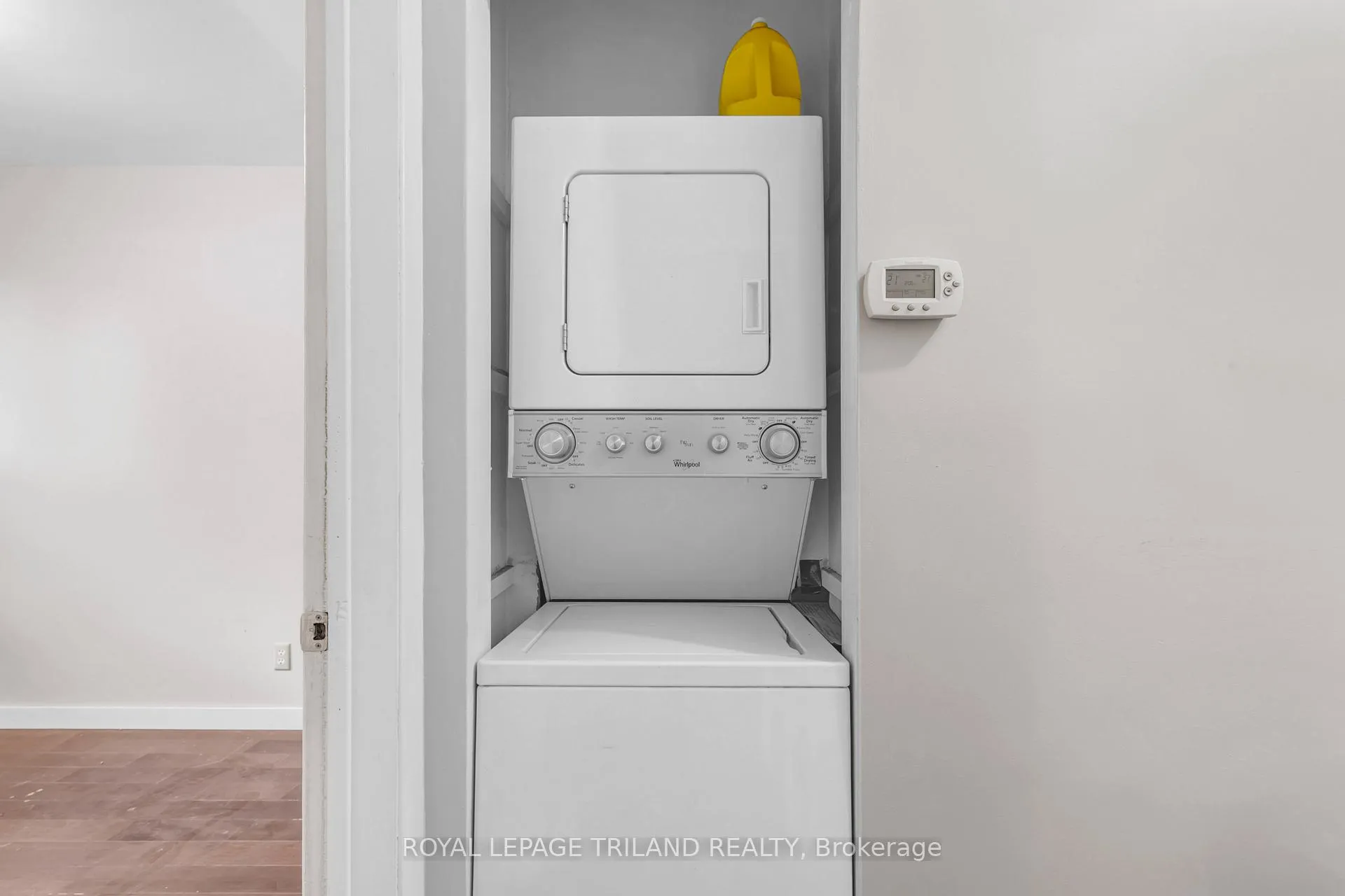 Photo 13 of Unit Unit A, 197A Cedarvale Crescent, Waterloo — HOMEH