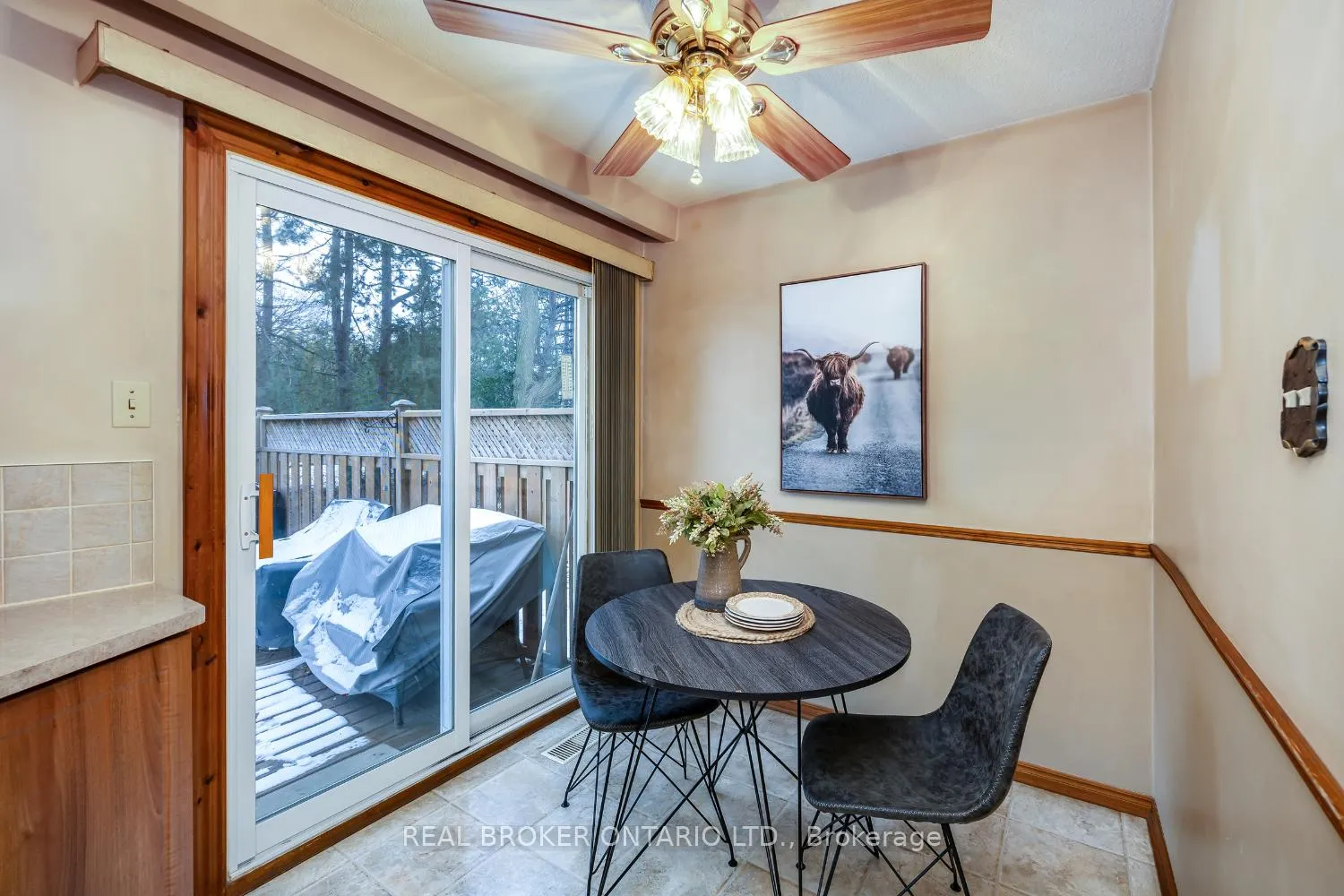 Photo 12 of 37 Macey Court, Ajax, Central West — HOMEH
