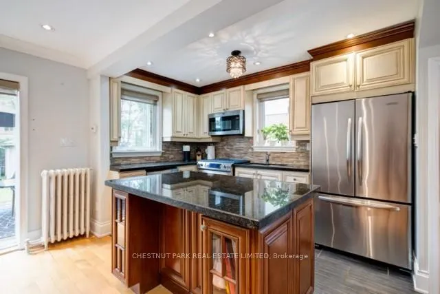 Photo 3 of 107 Divadale Drive, Toronto, Leaside — HOMEH