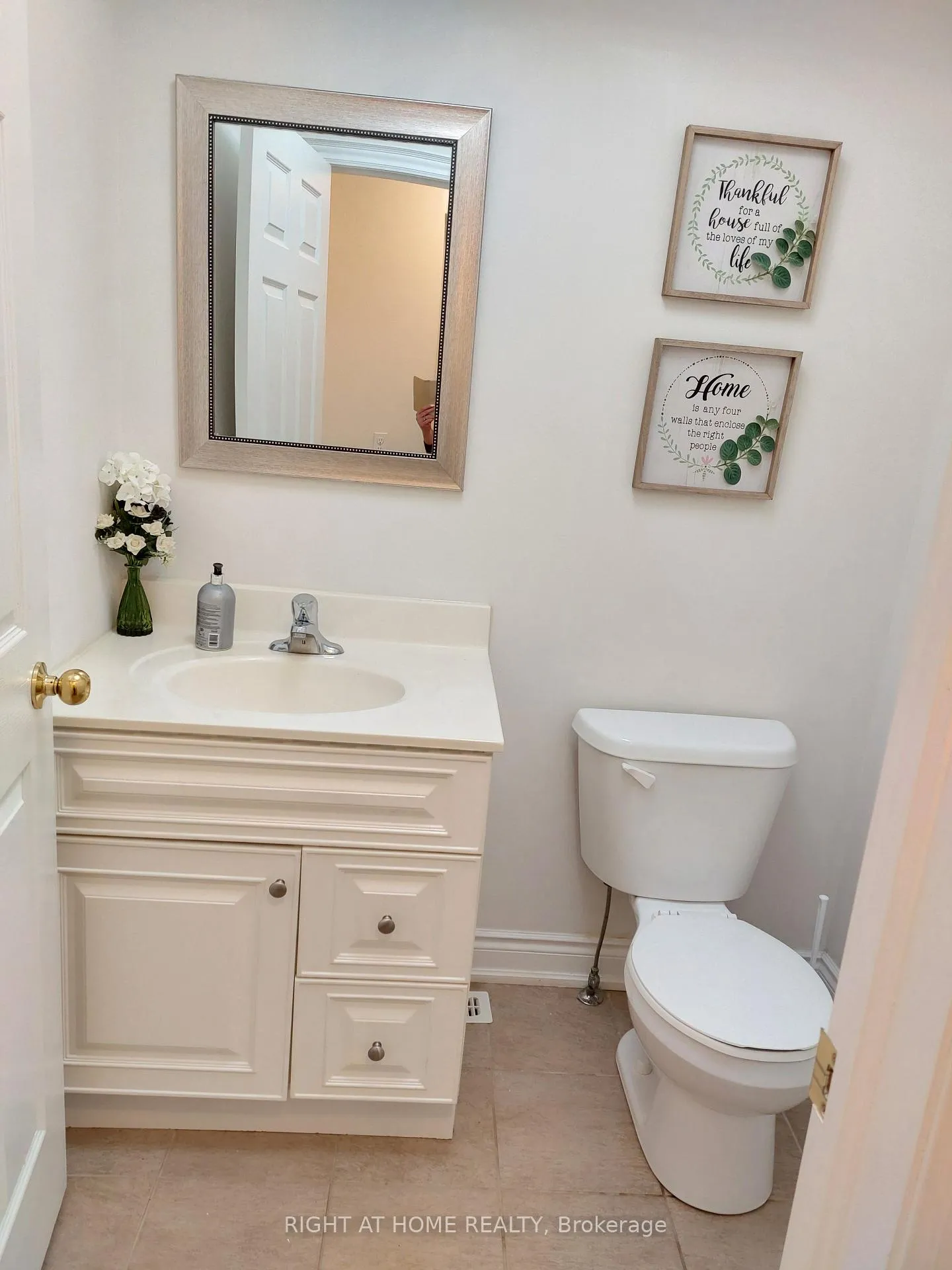 Photo 7 of 19 Peartree Court, Barrie, Allandale — HOMEH