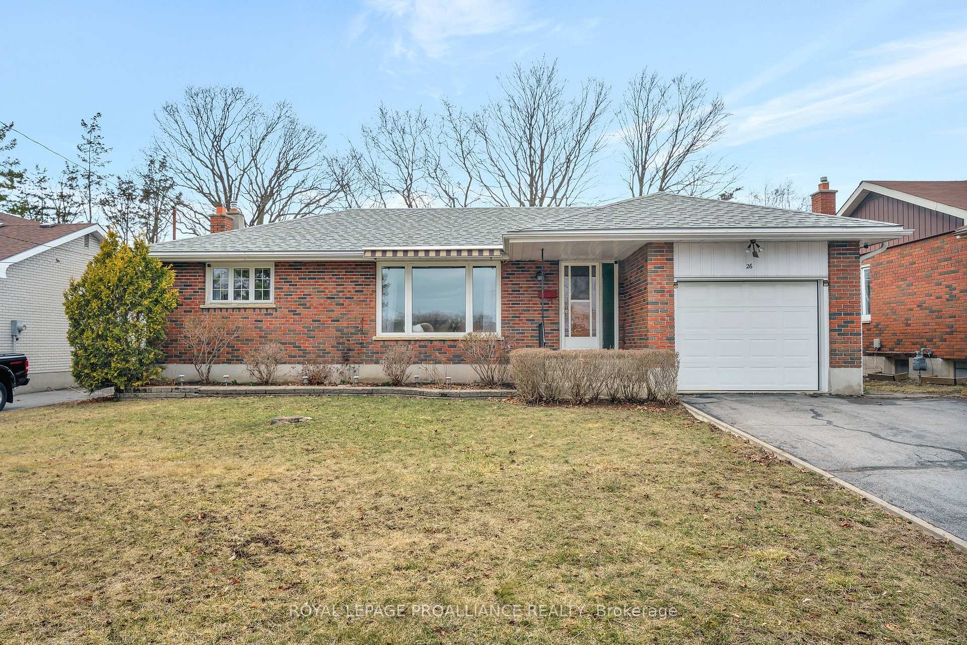 Photo 1 of 26 Harris Crescent, Belleville, Belleville Ward — HOMEH