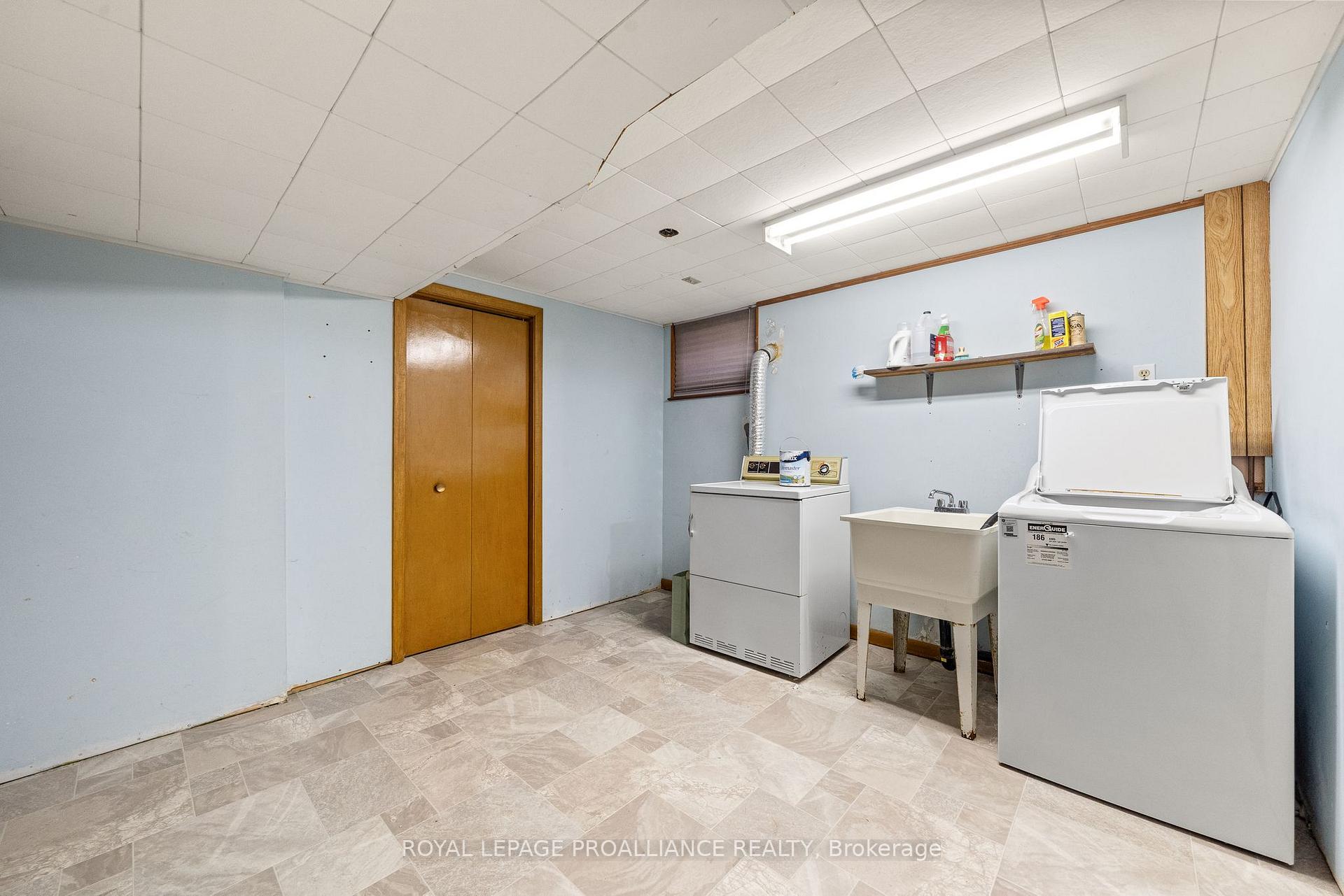 Photo 31 of 26 Harris Crescent, Belleville, Belleville Ward — HOMEH