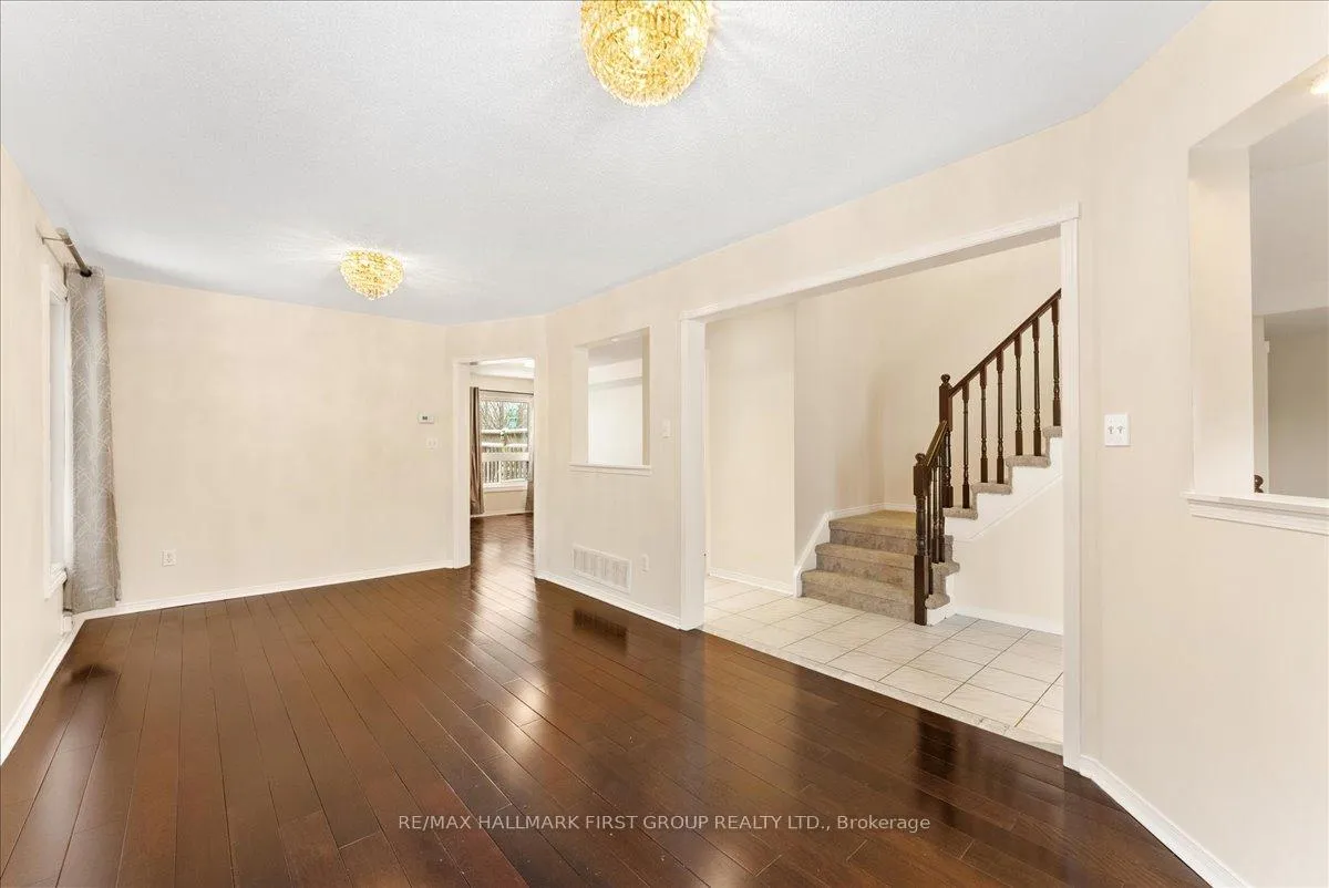 Photo 7 of 34 Inlet Bay Drive, Whitby, Port Whitby — HOMEH