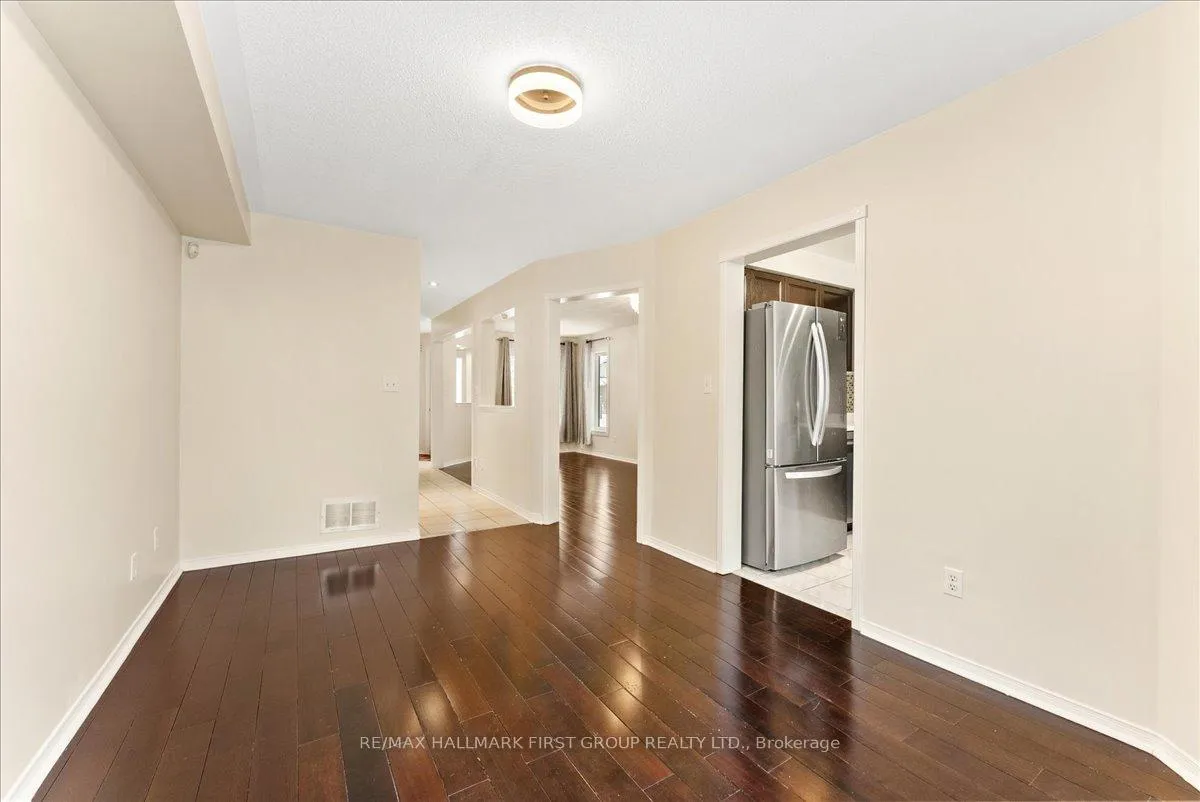 Photo 10 of 34 Inlet Bay Drive, Whitby, Port Whitby — HOMEH