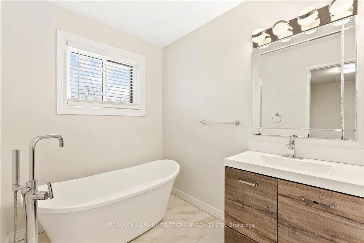 Photo 21 of 34 Inlet Bay Drive, Whitby, Port Whitby — HOMEH
