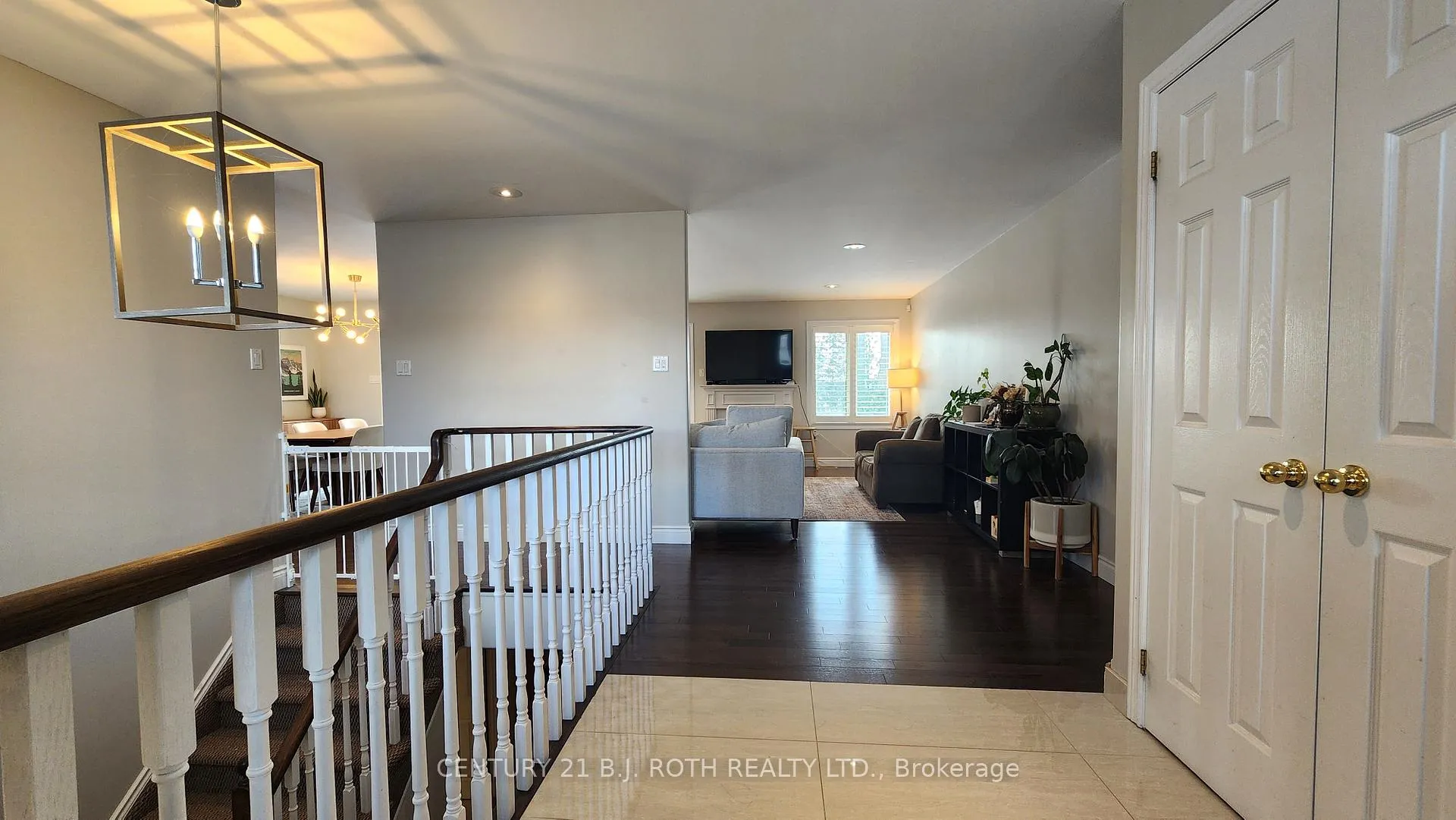 Photo 2 of 6 Channen Court, Springwater, Midhurst — HOMEH