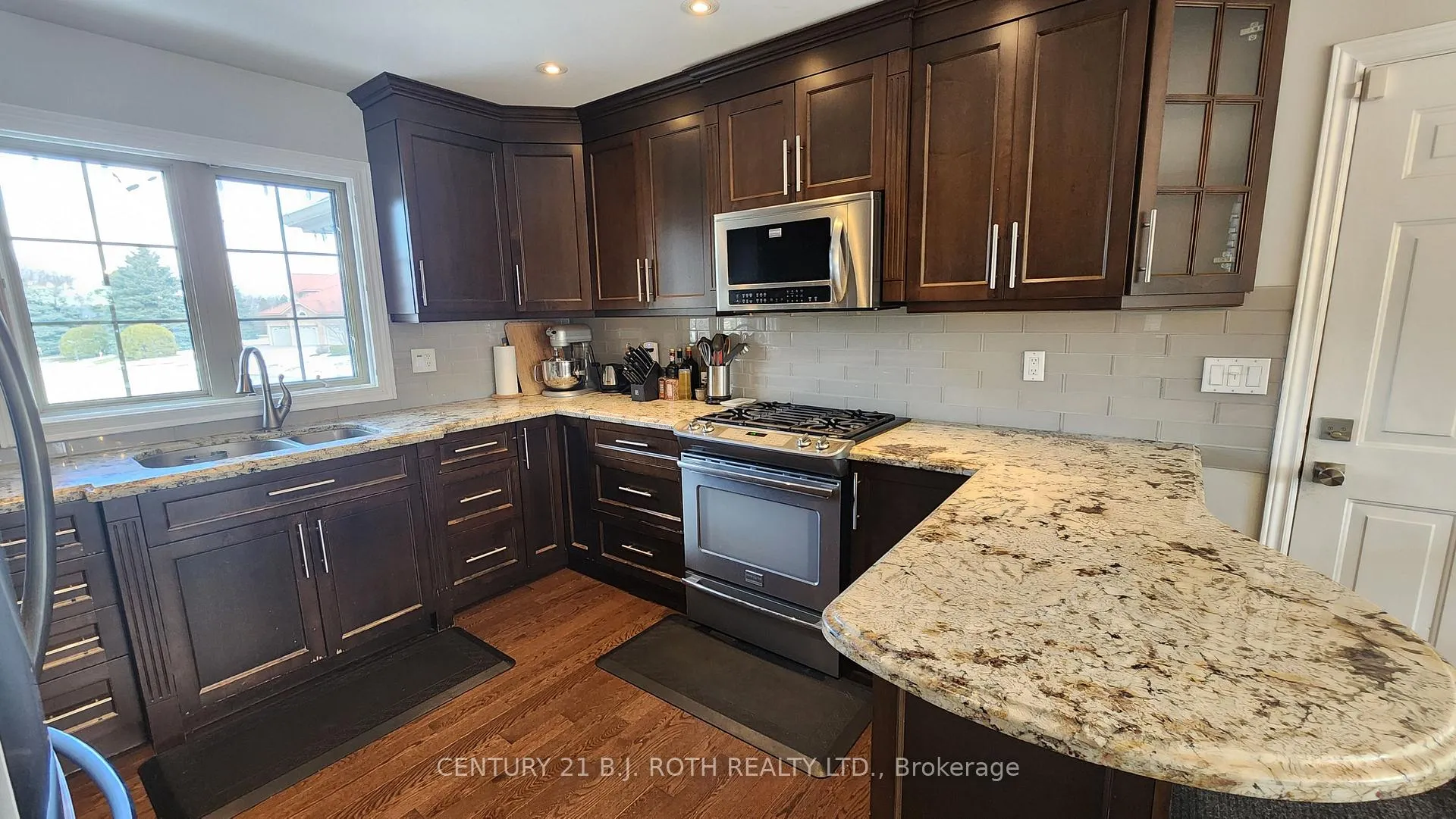 Photo 6 of 6 Channen Court, Springwater, Midhurst — HOMEH