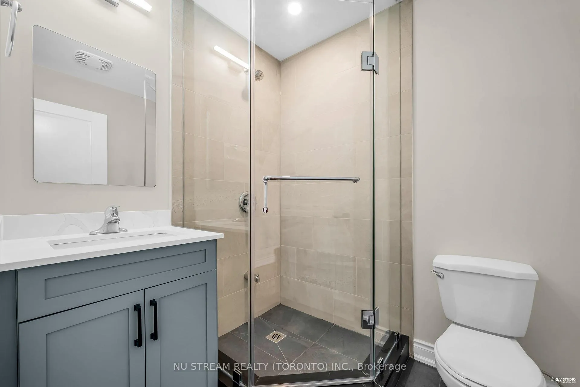 Photo 13 of Unit Unit#3, 25 Devondale Avenue, North York, Newtonbrook West — HOMEH