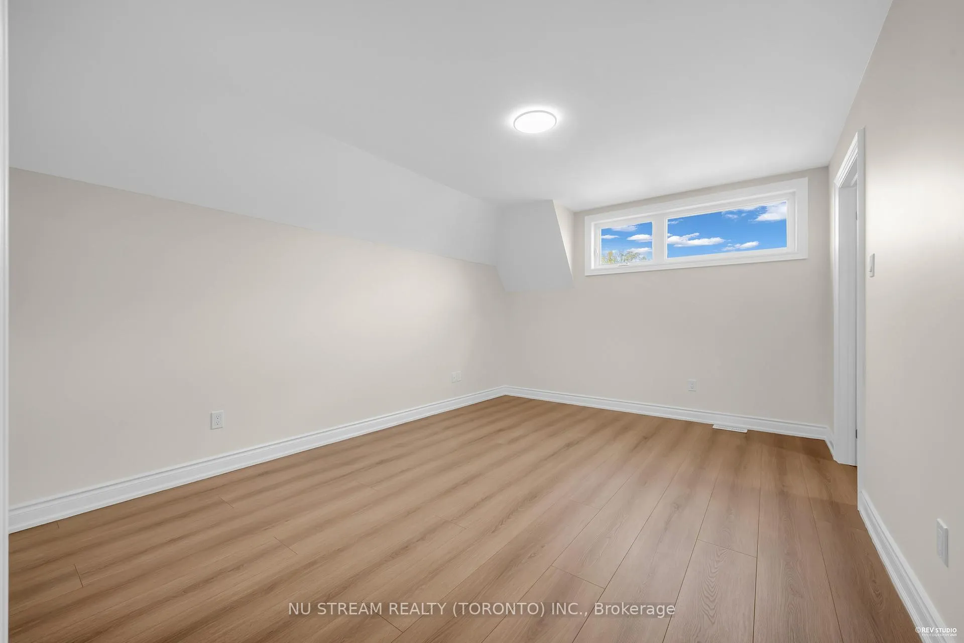 Photo 17 of Unit Unit#3, 25 Devondale Avenue, North York, Newtonbrook West — HOMEH