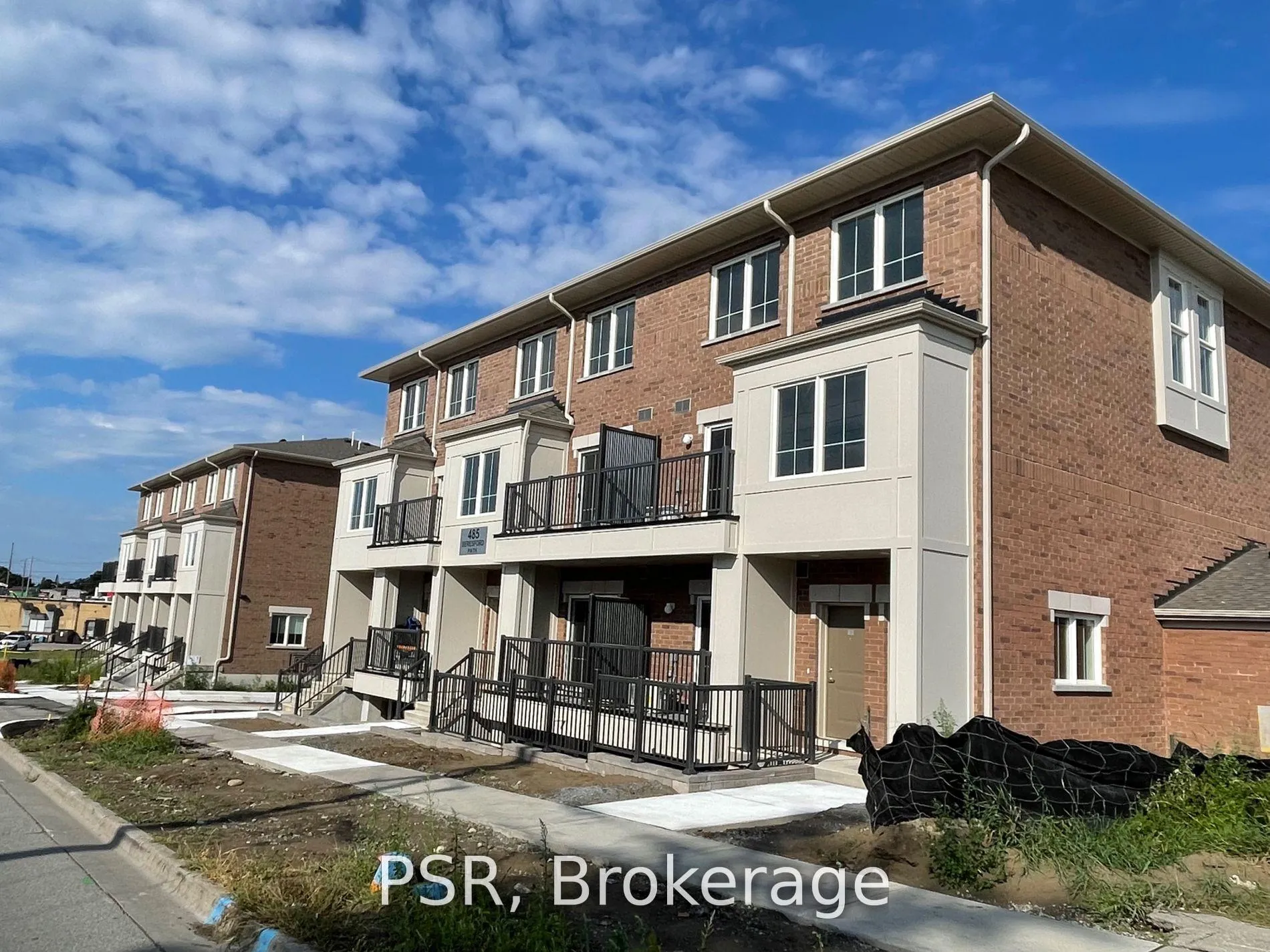 Photo 1 of Unit 7, 485 Beresford Path, Oshawa, Central — HOMEH