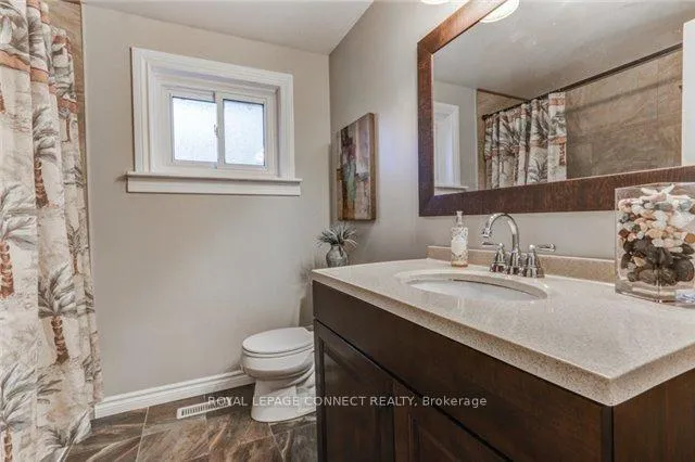 Photo 9 of 209 Central Park Boulevard N, Oshawa, O'Neill — HOMEH