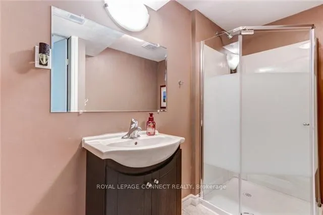 Photo 13 of 209 Central Park Boulevard N, Oshawa, O'Neill — HOMEH