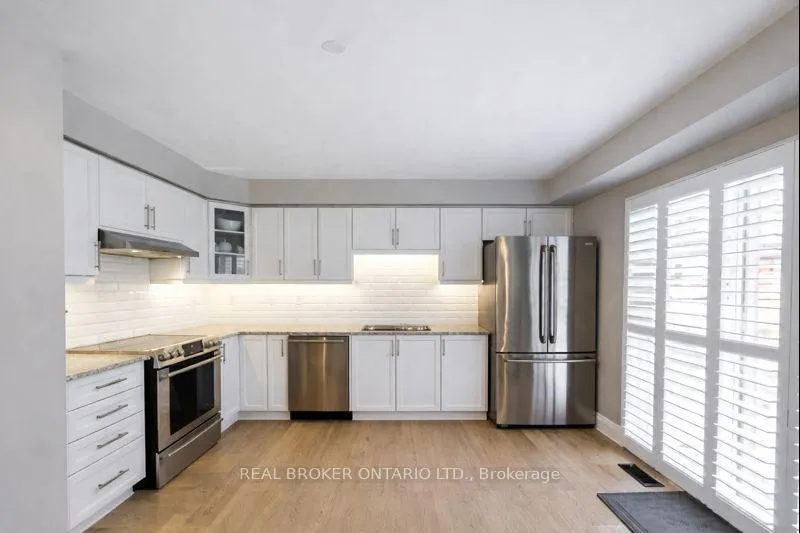 Photo 6 of 39 Robb Lane, Clarington, Bowmanville — HOMEH