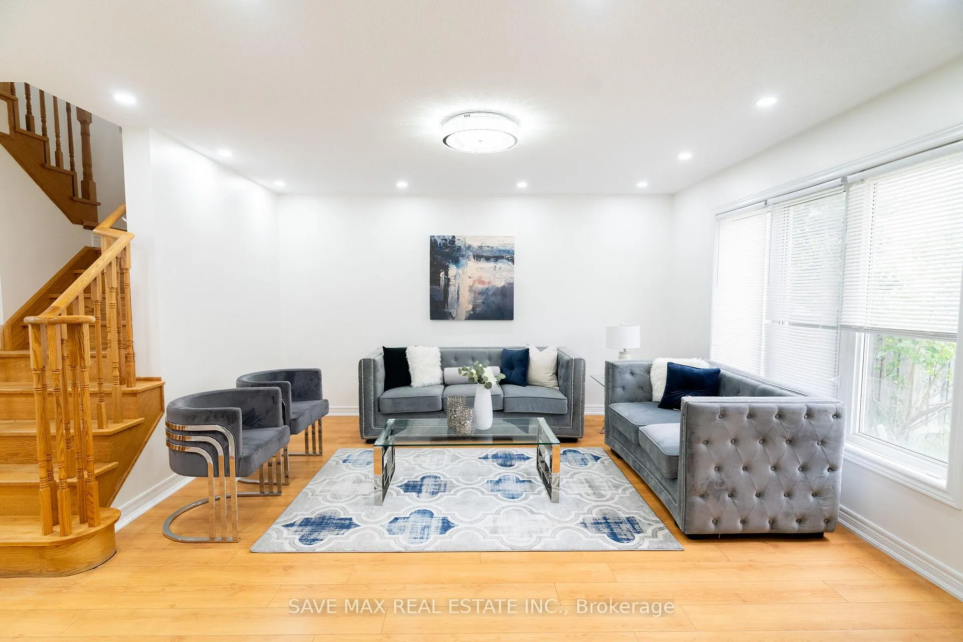 Photo 18 of 133 Weston Drive S, Milton, Scott — HOMEH
