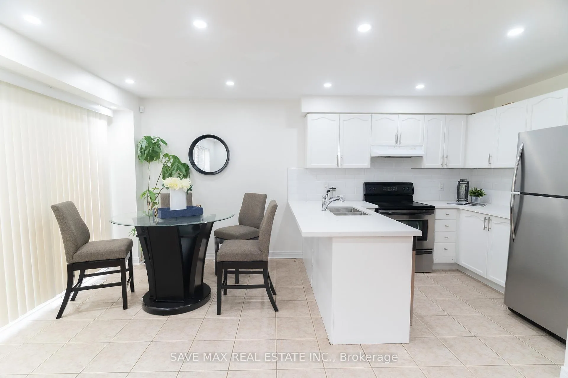 Photo 20 of 133 Weston Drive S, Milton, Scott — HOMEH