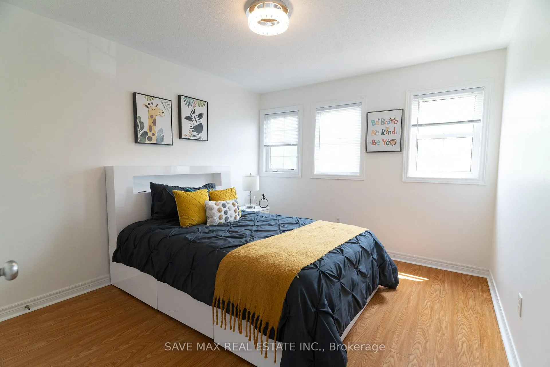 Photo 26 of 133 Weston Drive S, Milton, Scott — HOMEH