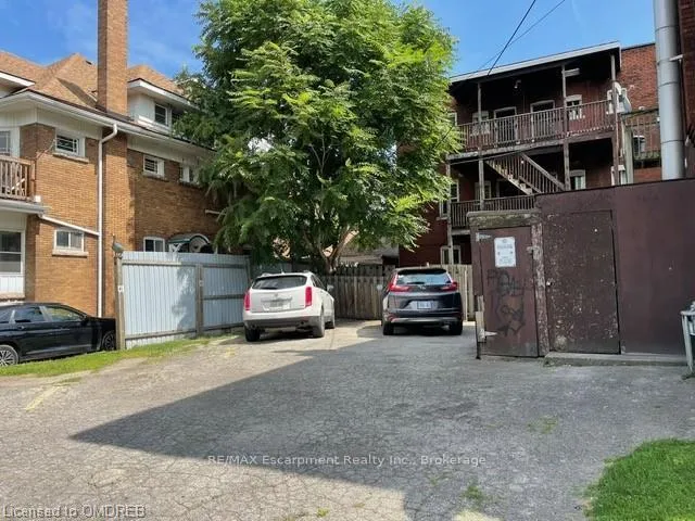 Photo 2 of Unit 4, 815 Main Street E, Hamilton, Gibson — HOMEH